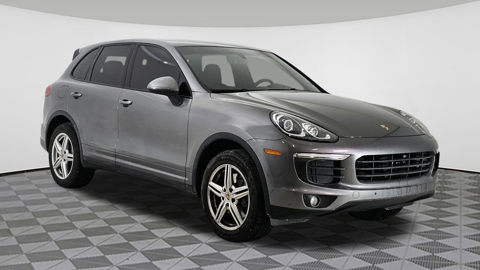 2016 Porsche Cayenne Base