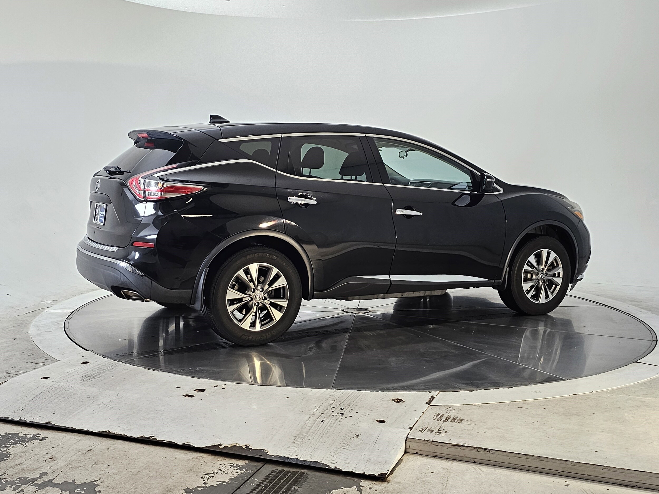2018 Nissan Murano S photo 2