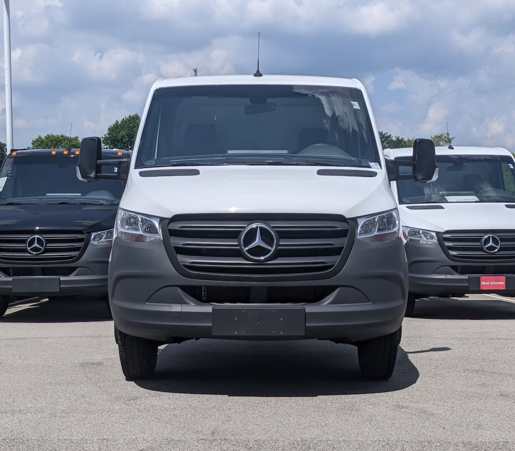 New 2024 Mercedes-Benz Sprinter 4500 Chassis Standard Roof Truck