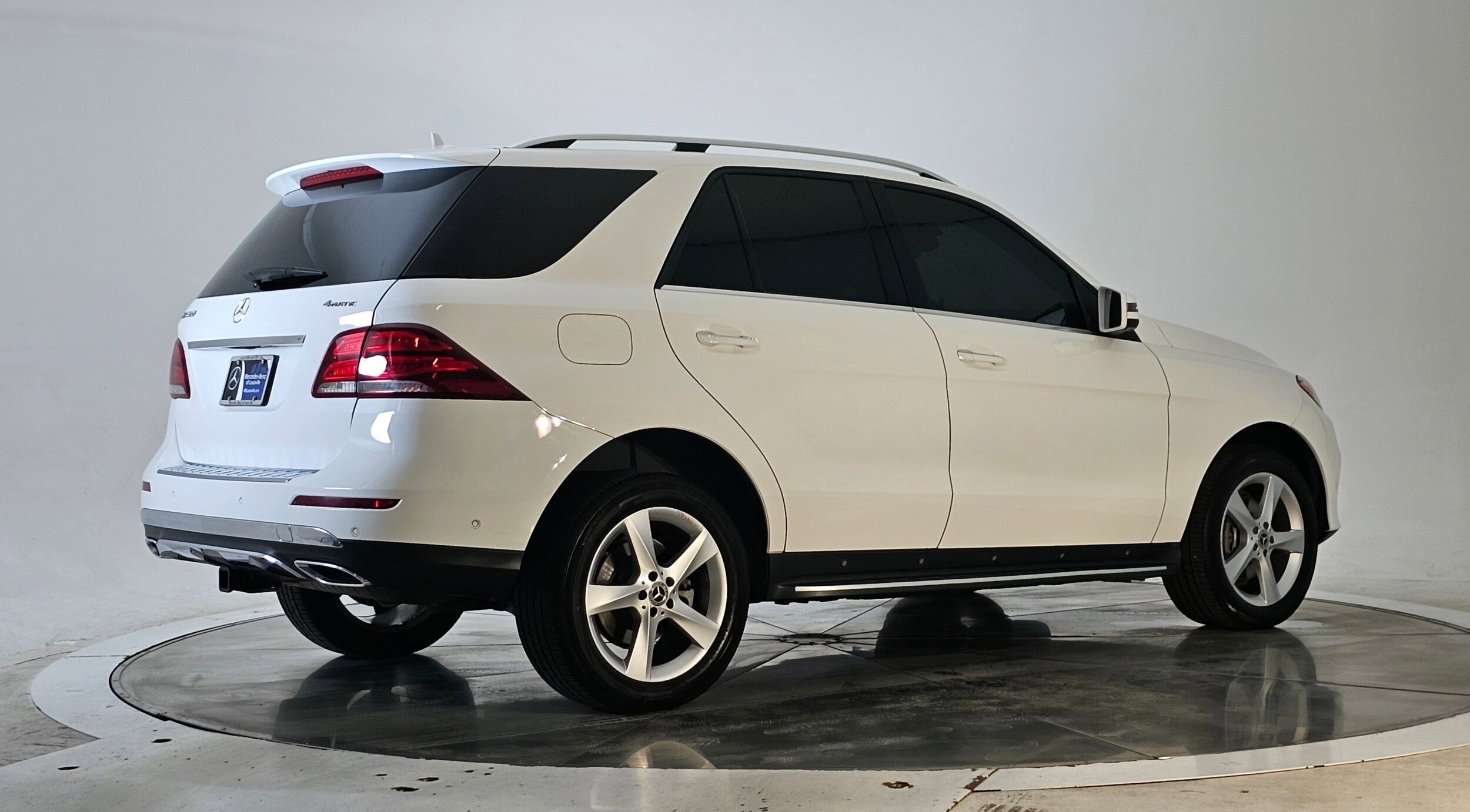 2018 Mercedes Benz GLE 350 4MATIC photo 2