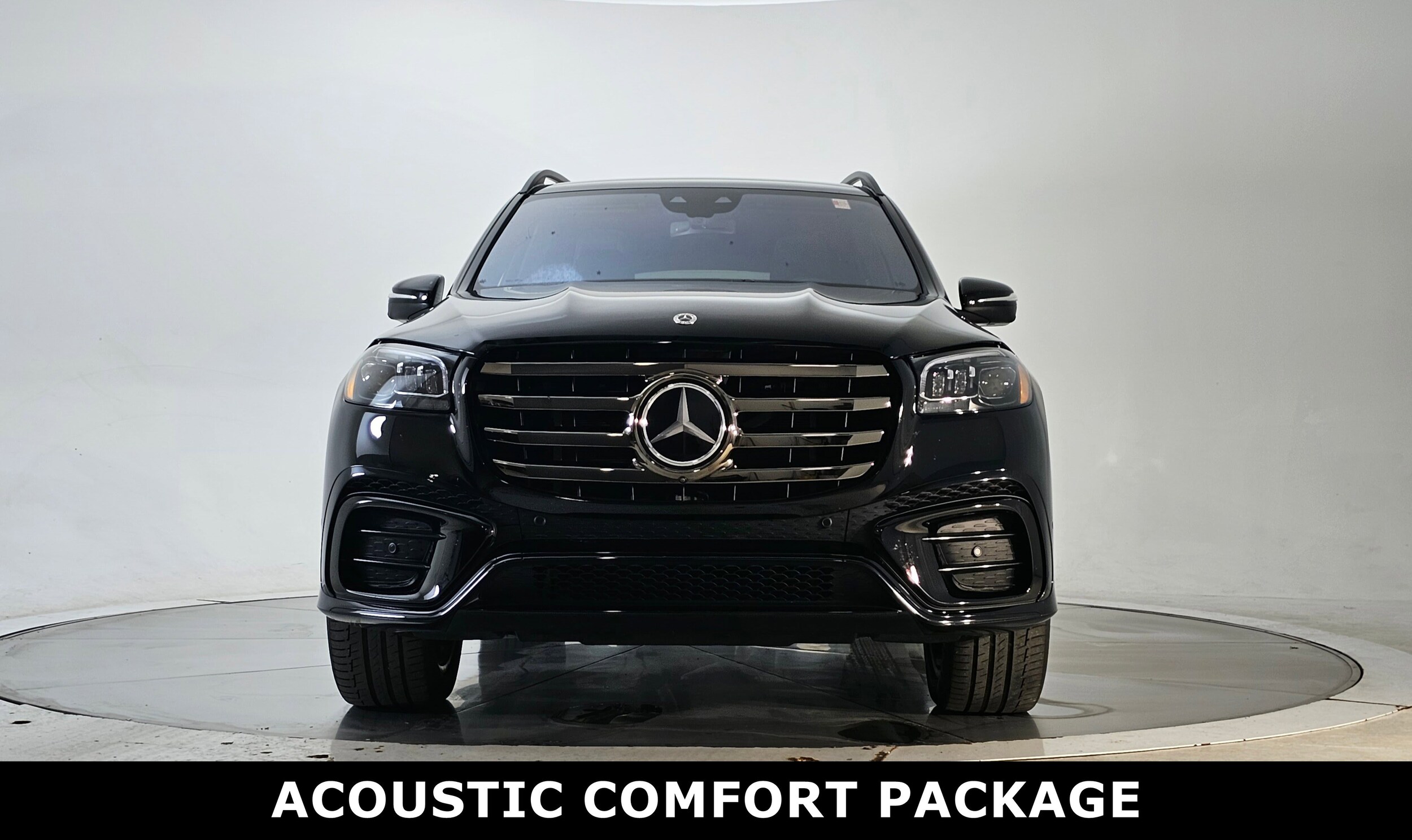 2025 Mercedes Benz GLS 450 4MATIC photo 3