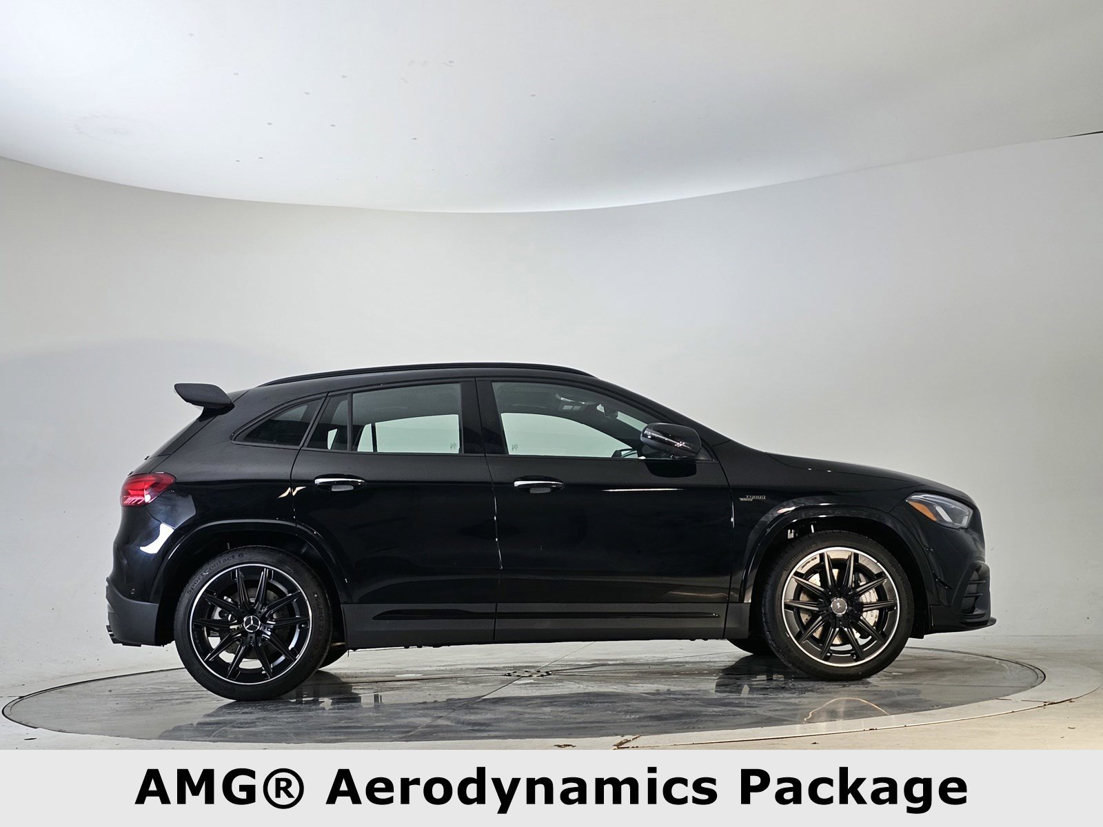 2025 Mercedes Benz GLA AMG 35 photo 2