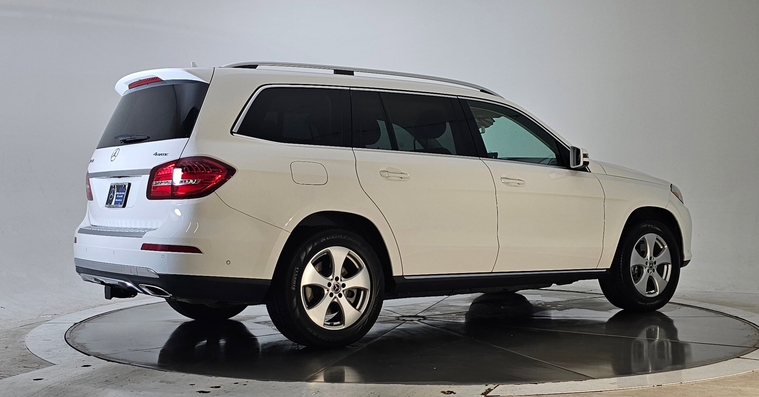 2019 Mercedes Benz GLS 450 4MATIC photo 2