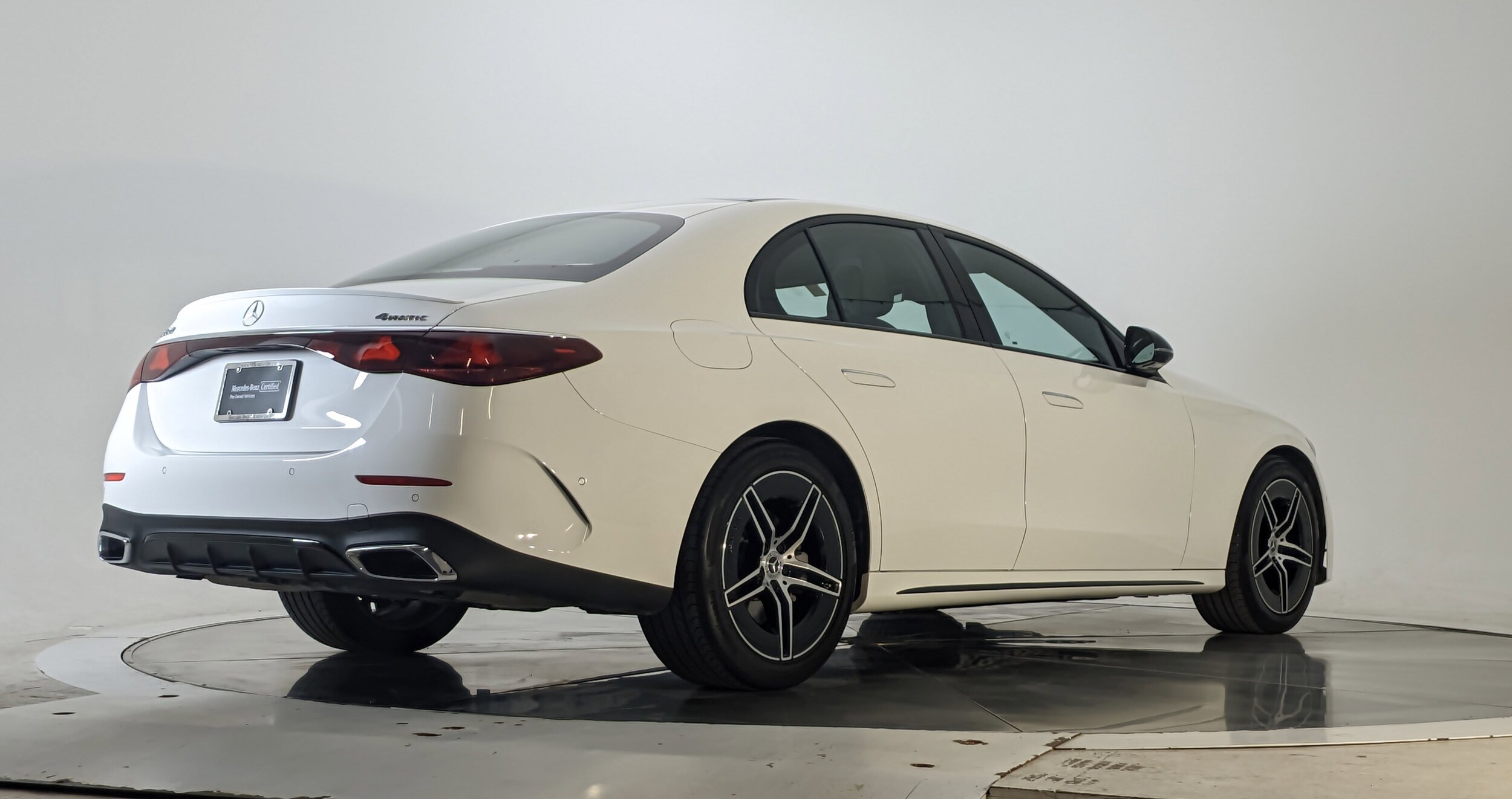 2024 Mercedes Benz E 350 4MATIC Sedan photo 2