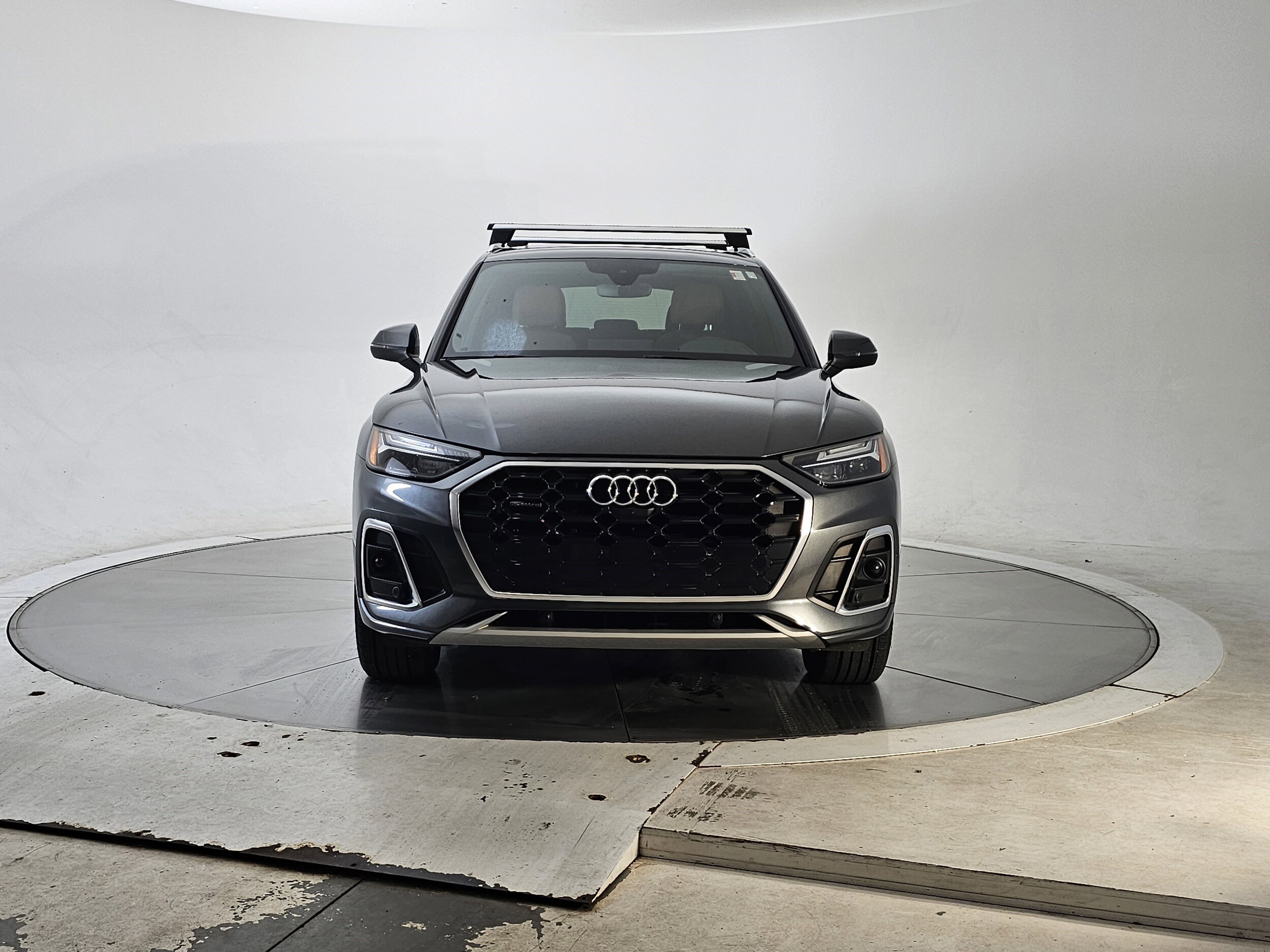 2022 Audi Q5 45 S line Premium photo 2