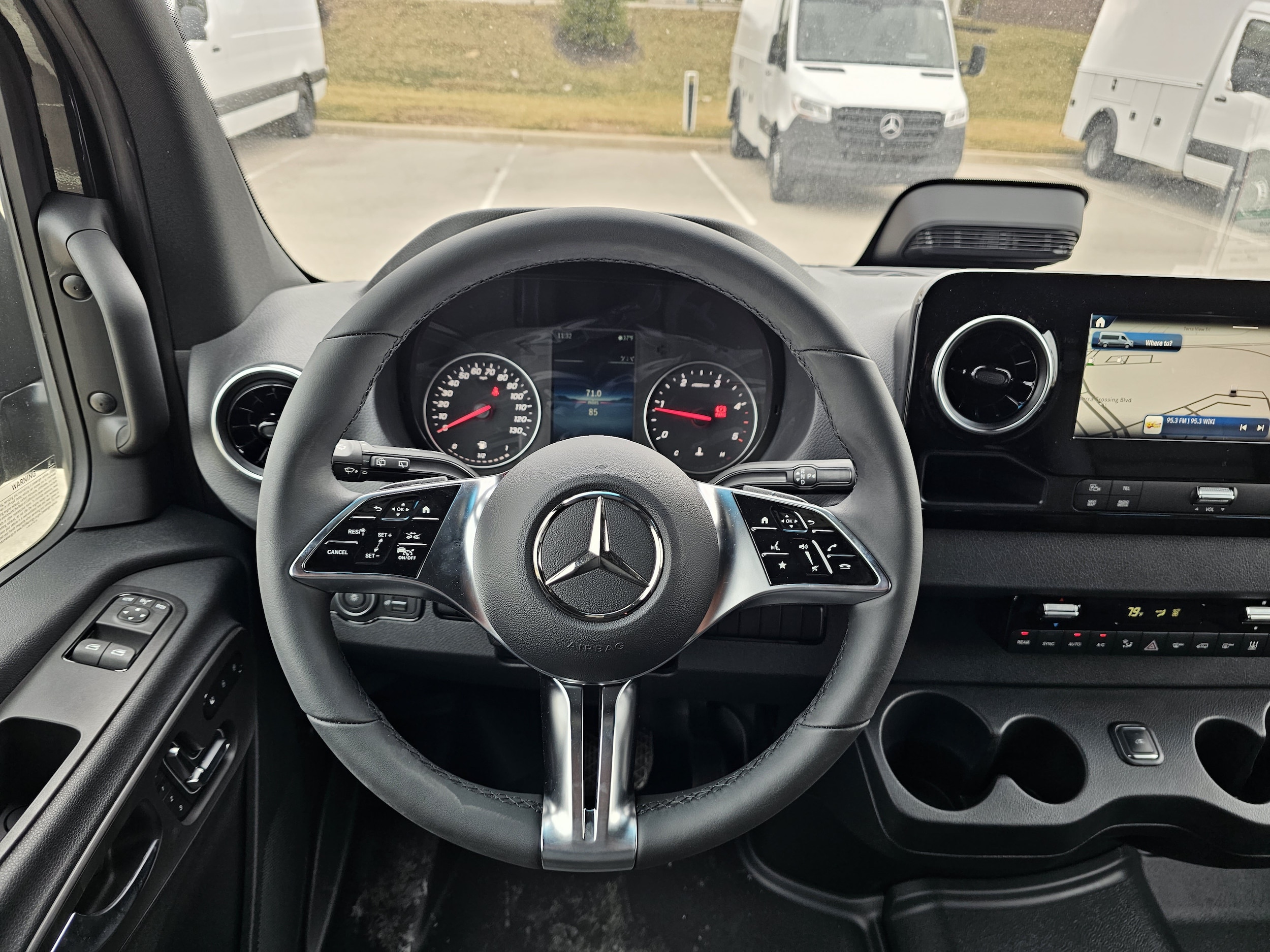 2025 Mercedes-Benz Sprinter Passenger Van Base - Photo 10
