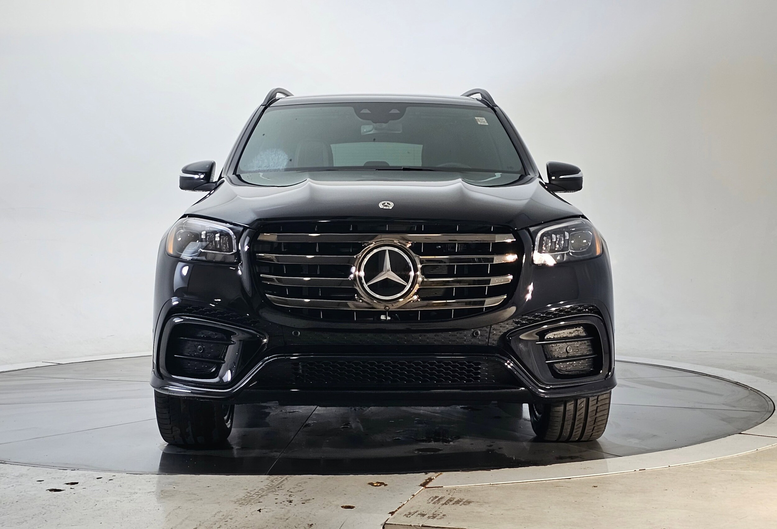 2024 Mercedes Benz GLS 450 4MATIC photo 3