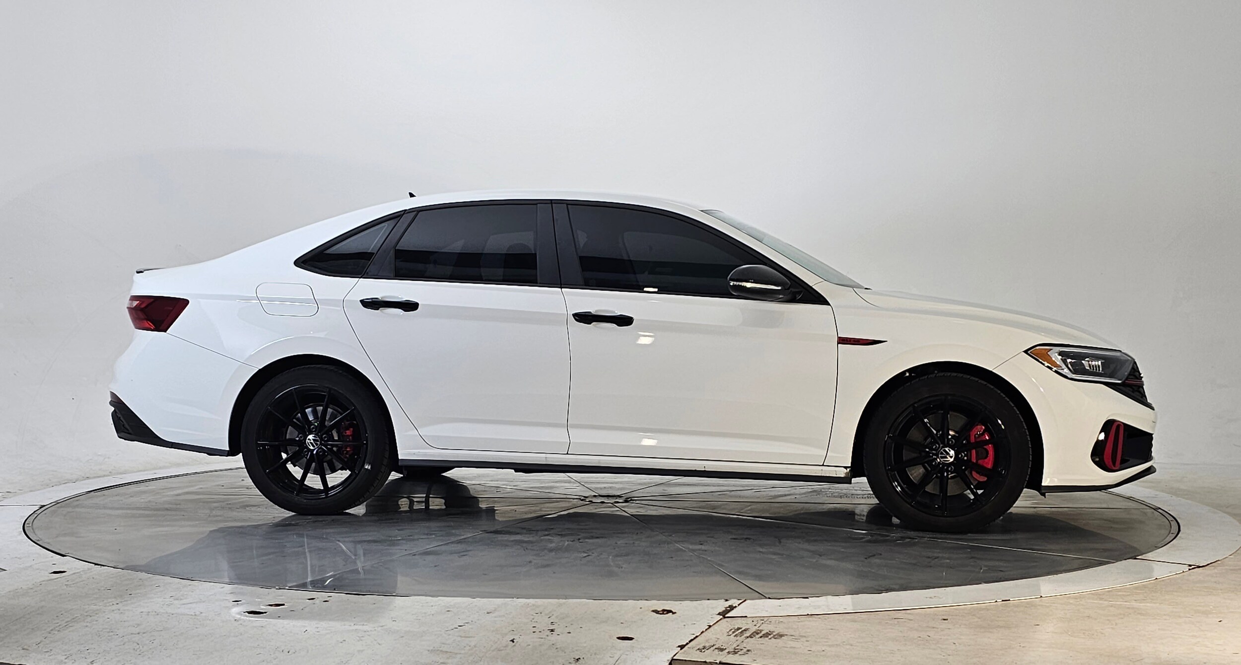 2024 Volkswagen Jetta GLI Autobahn Anniversary Edition photo 3