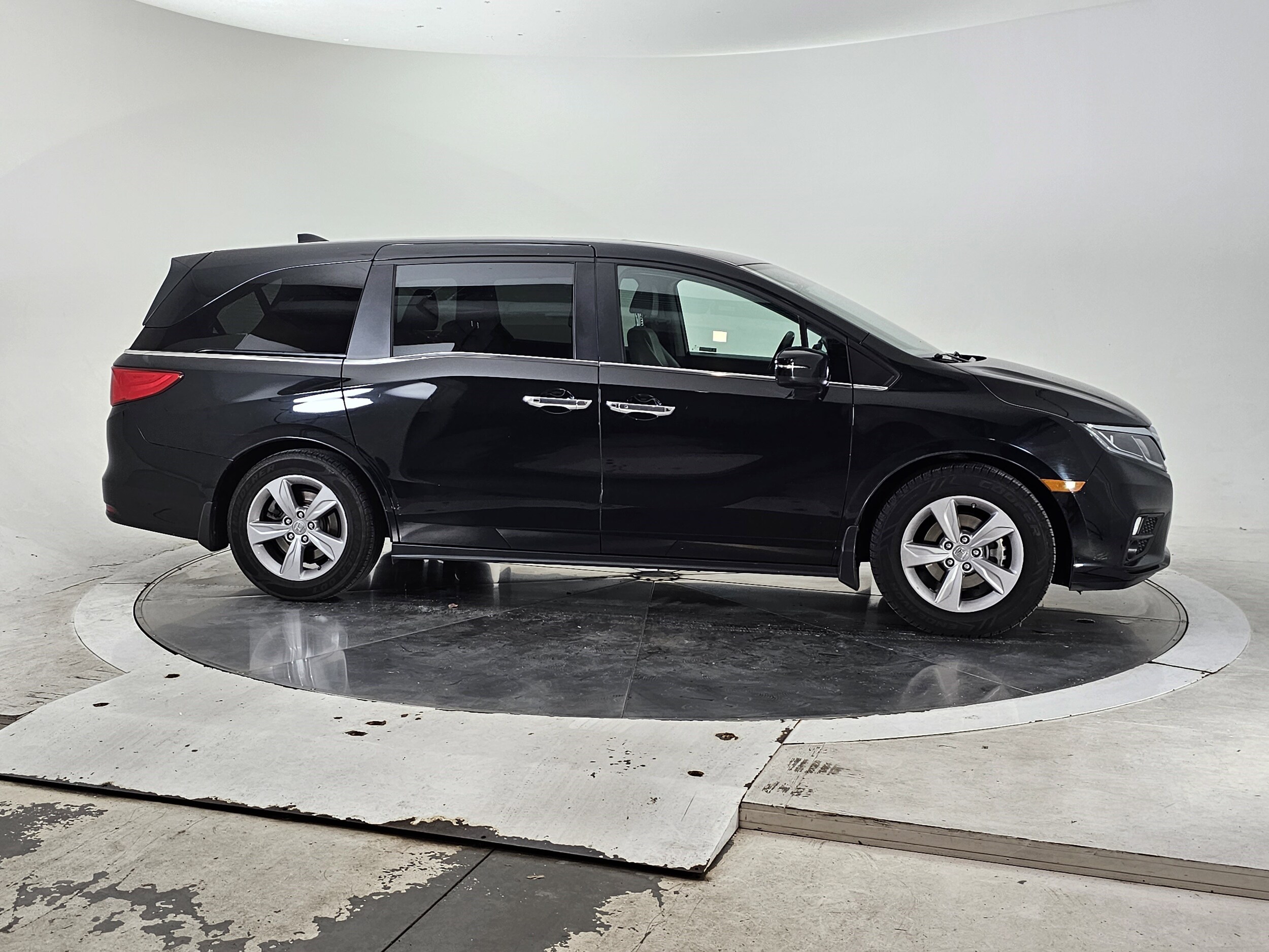 2019 Honda Odyssey EX-L photo 3
