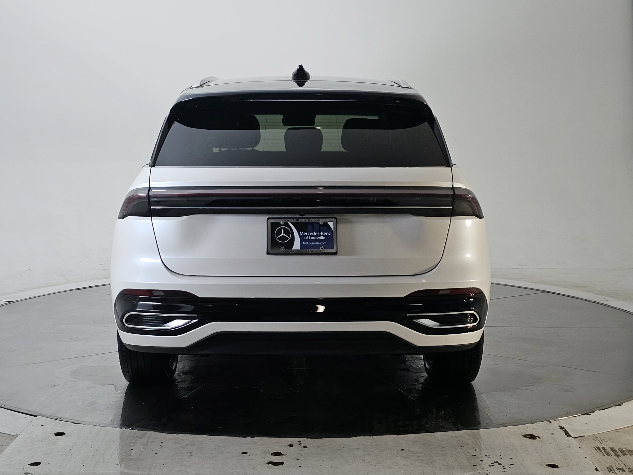 2024 Lincoln Nautilus Reserve photo 4