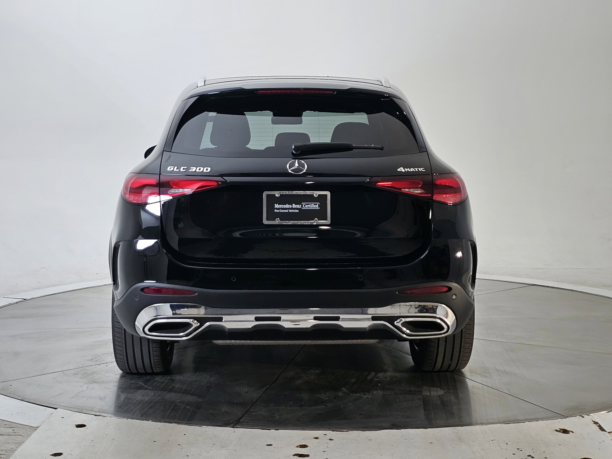 2024 Mercedes Benz GLC 300 4MATIC photo 3