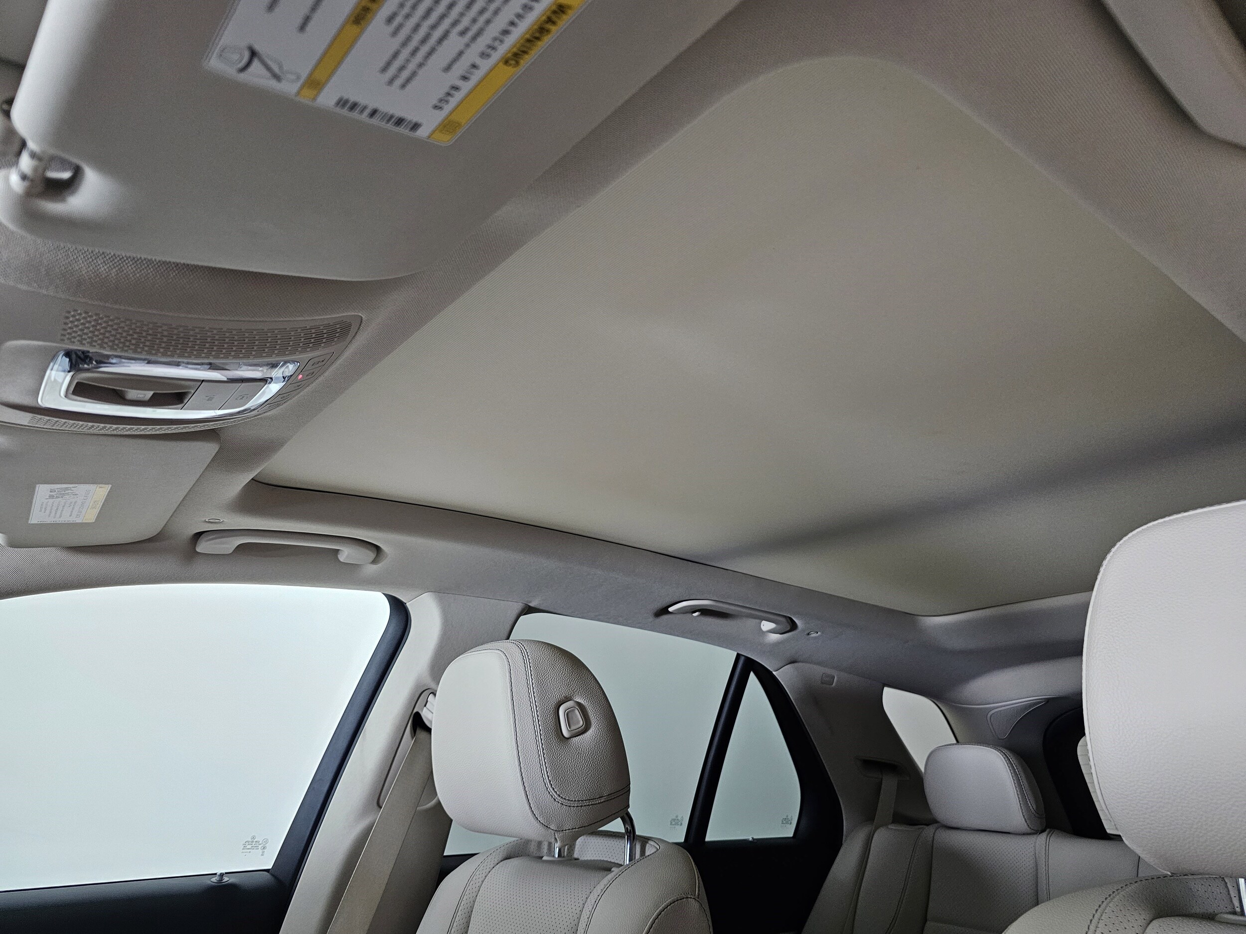 2022 Mercedes Benz GLE 350 4MATIC photo 3