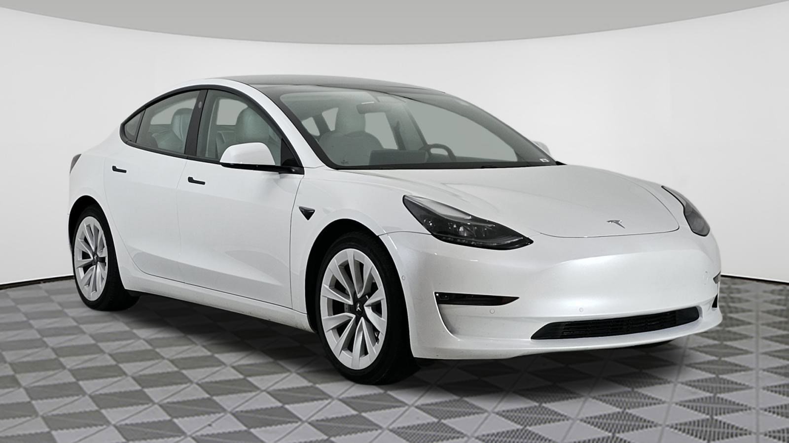 2021 Tesla Model 3 Base's photo