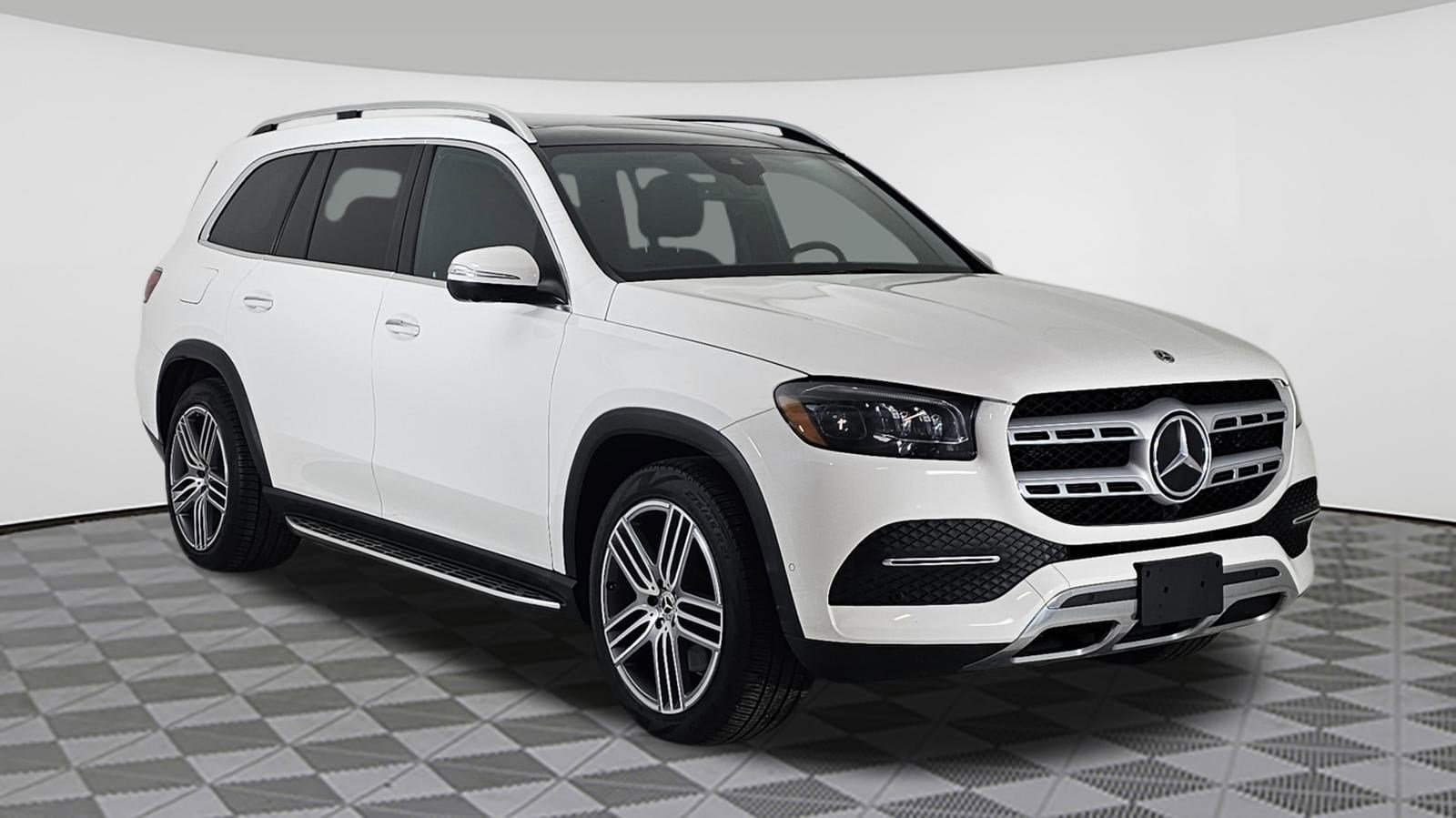 2022 Mercedes-Benz GLS GLS450's photo