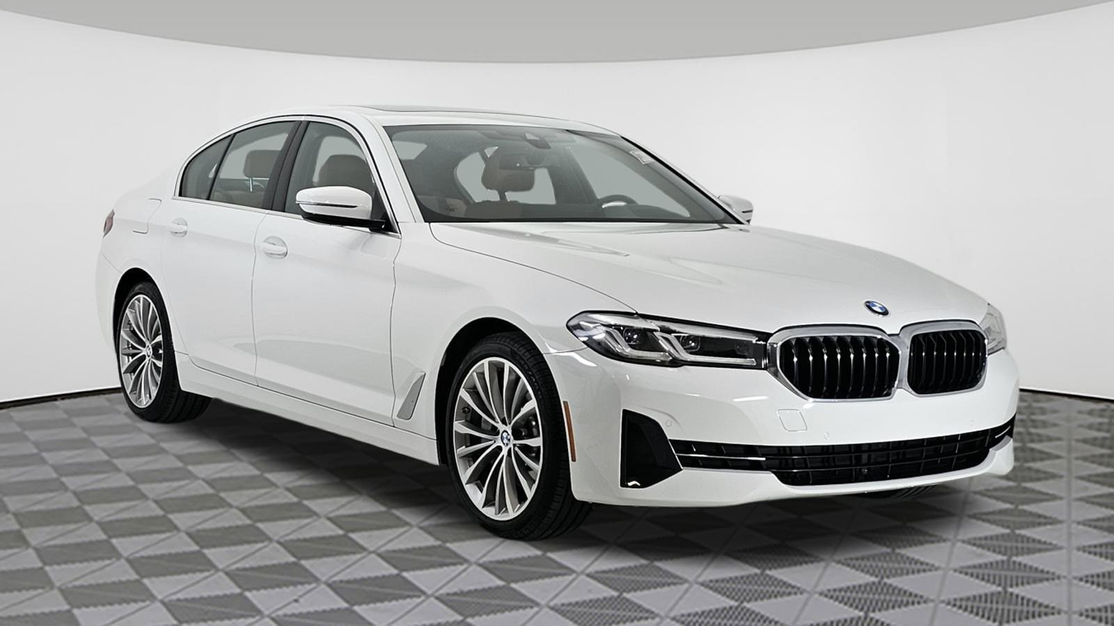 2023 BMW 5 Series 530i's photo