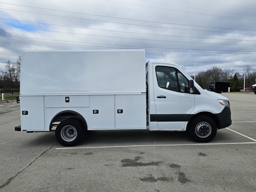 New 2024 Mercedes-Benz Sprinter 4500 Chassis Standard Roof Truck