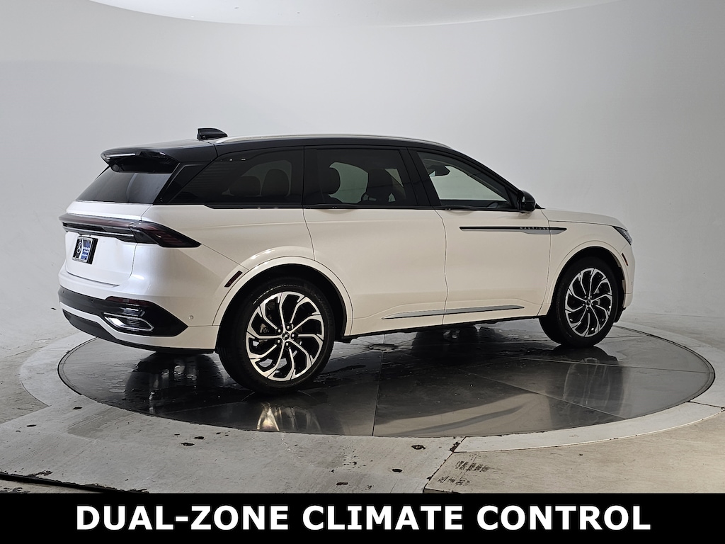 Used 2024 Lincoln Nautilus Reserve SUV