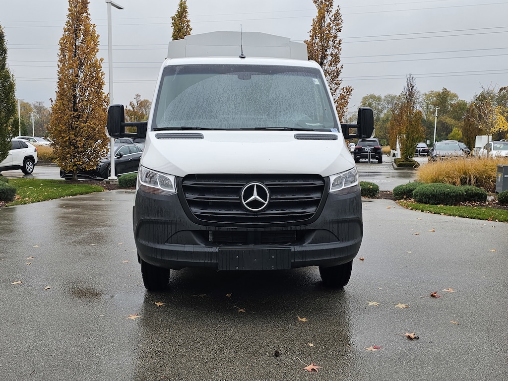 New 2024 Mercedes-Benz Sprinter 4500 Chassis Standard Roof Truck