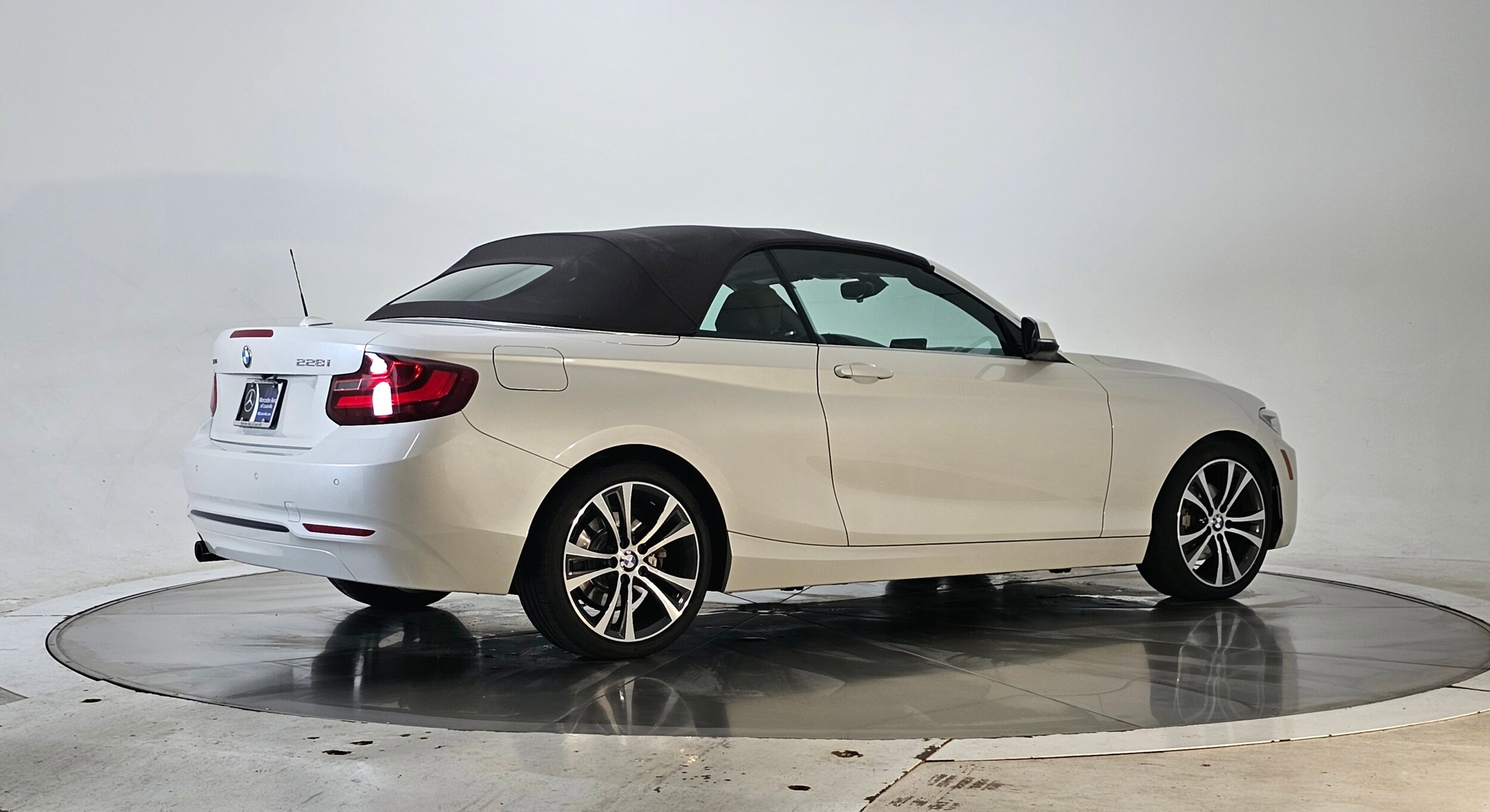 2016 Bmw 228i Convertible photo 2