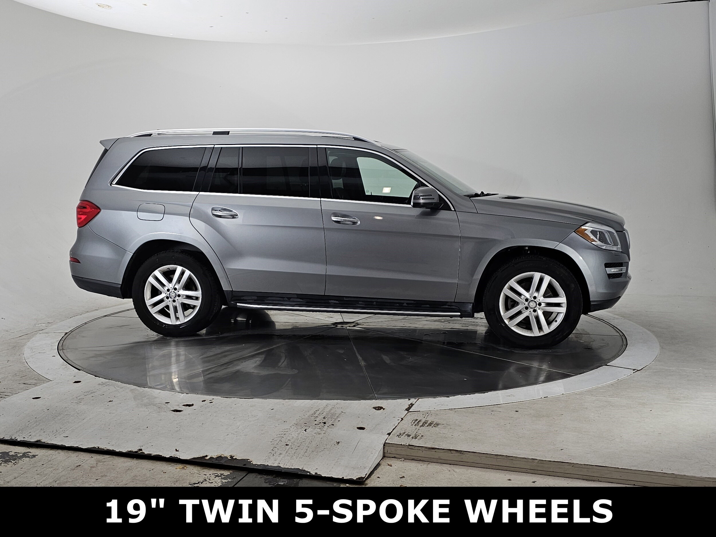 2015 Mercedes Benz GL 450 photo 3