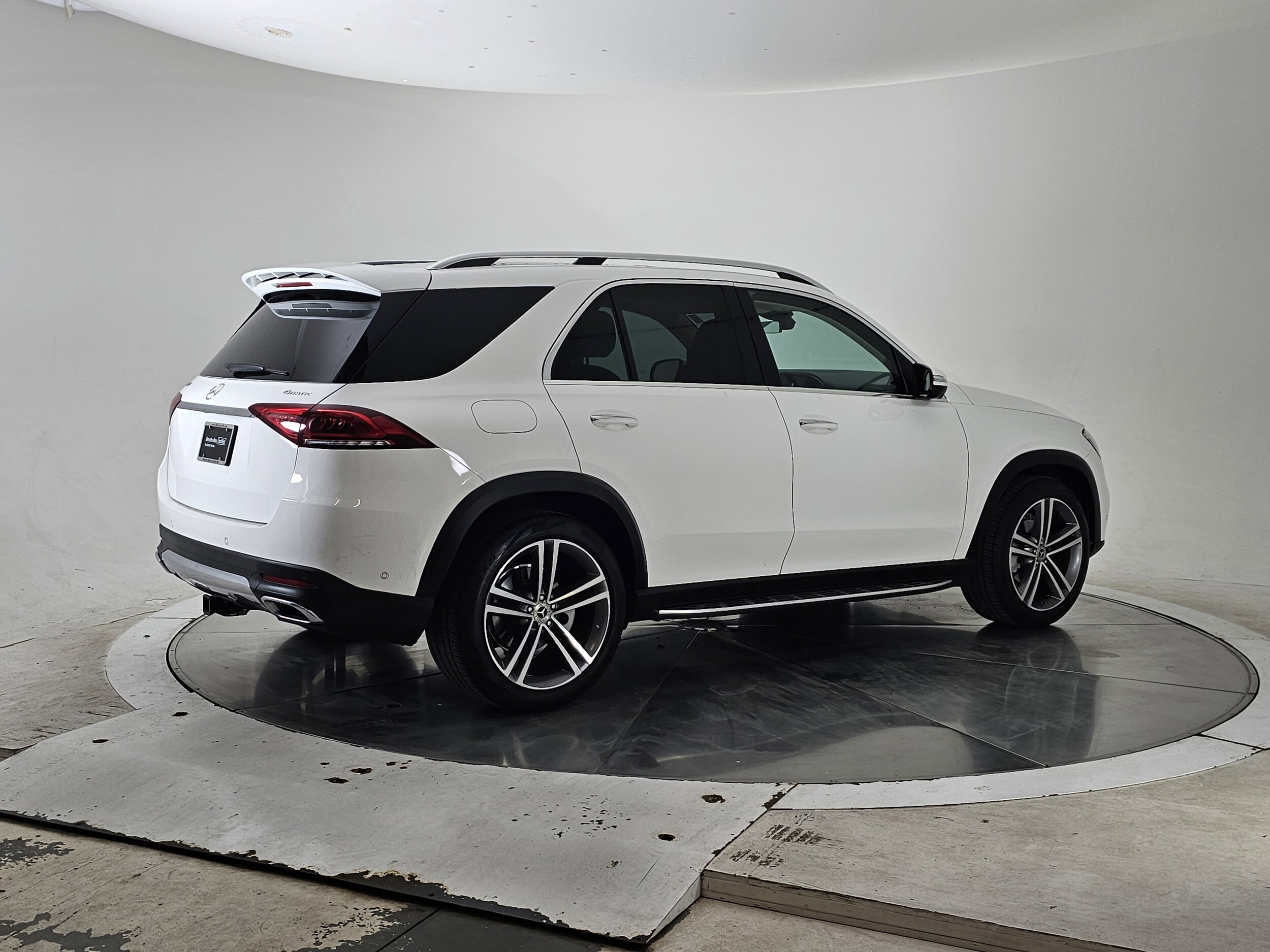 2022 Mercedes Benz GLE 350 4MATIC photo 2