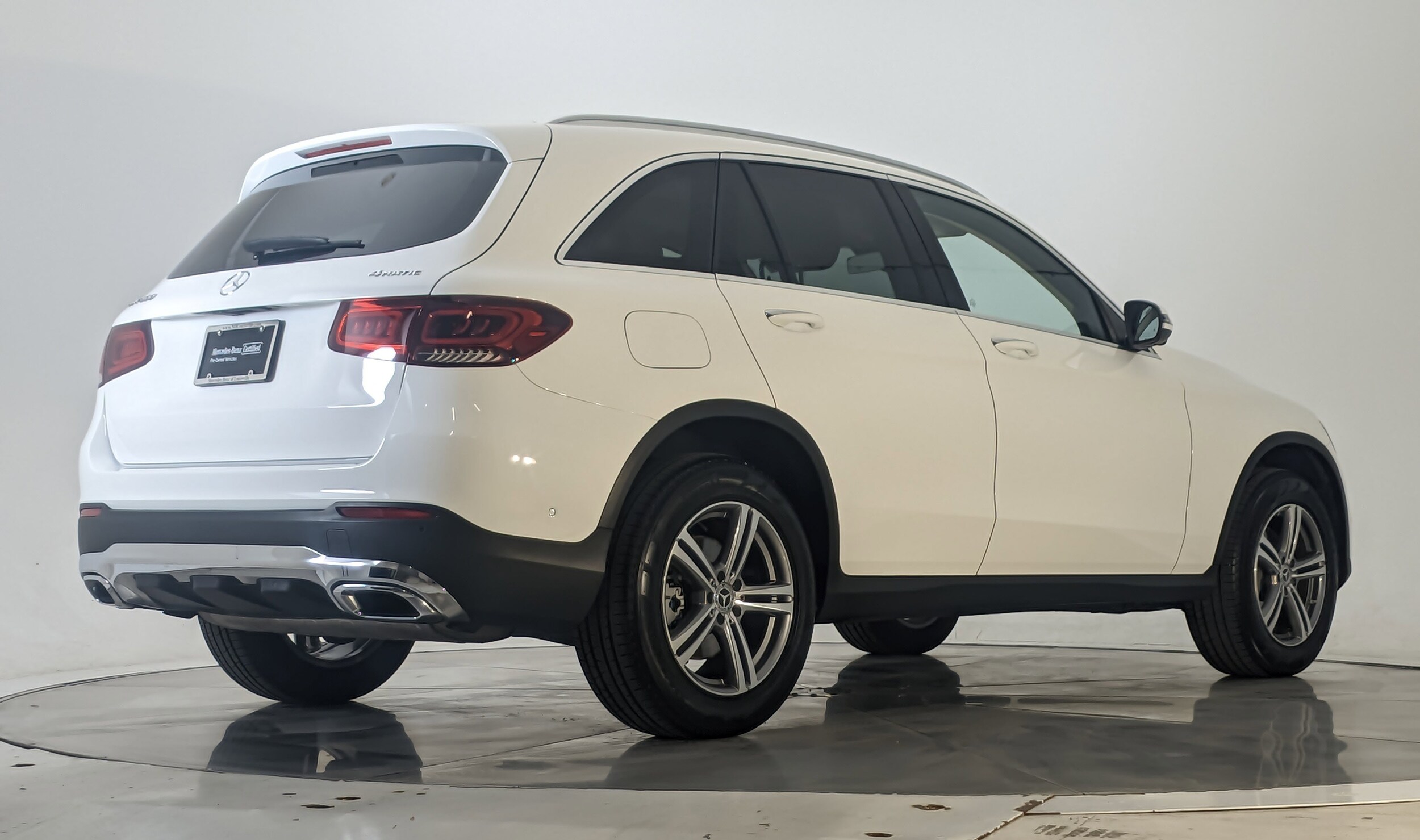 2021 Mercedes Benz GLC 300 4MATIC photo 2