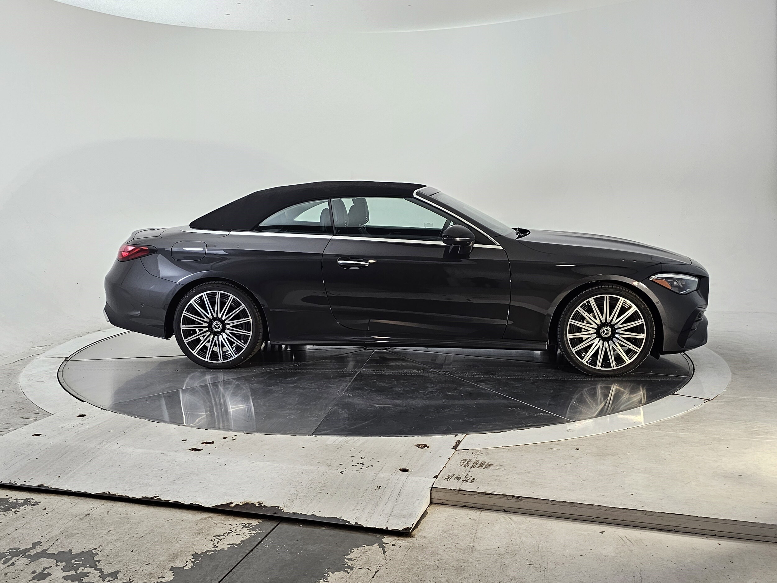 2024 Mercedes Benz CLE 300 4MATIC photo 3