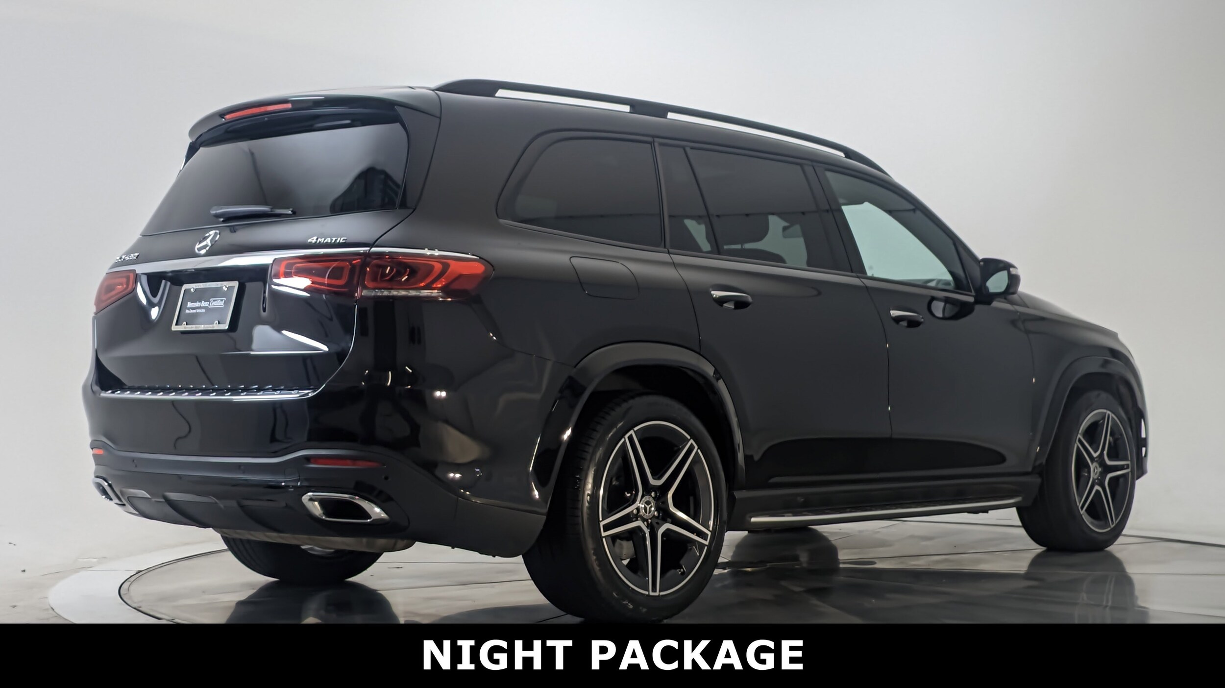 2022 Mercedes Benz GLS 450 4MATIC photo 2