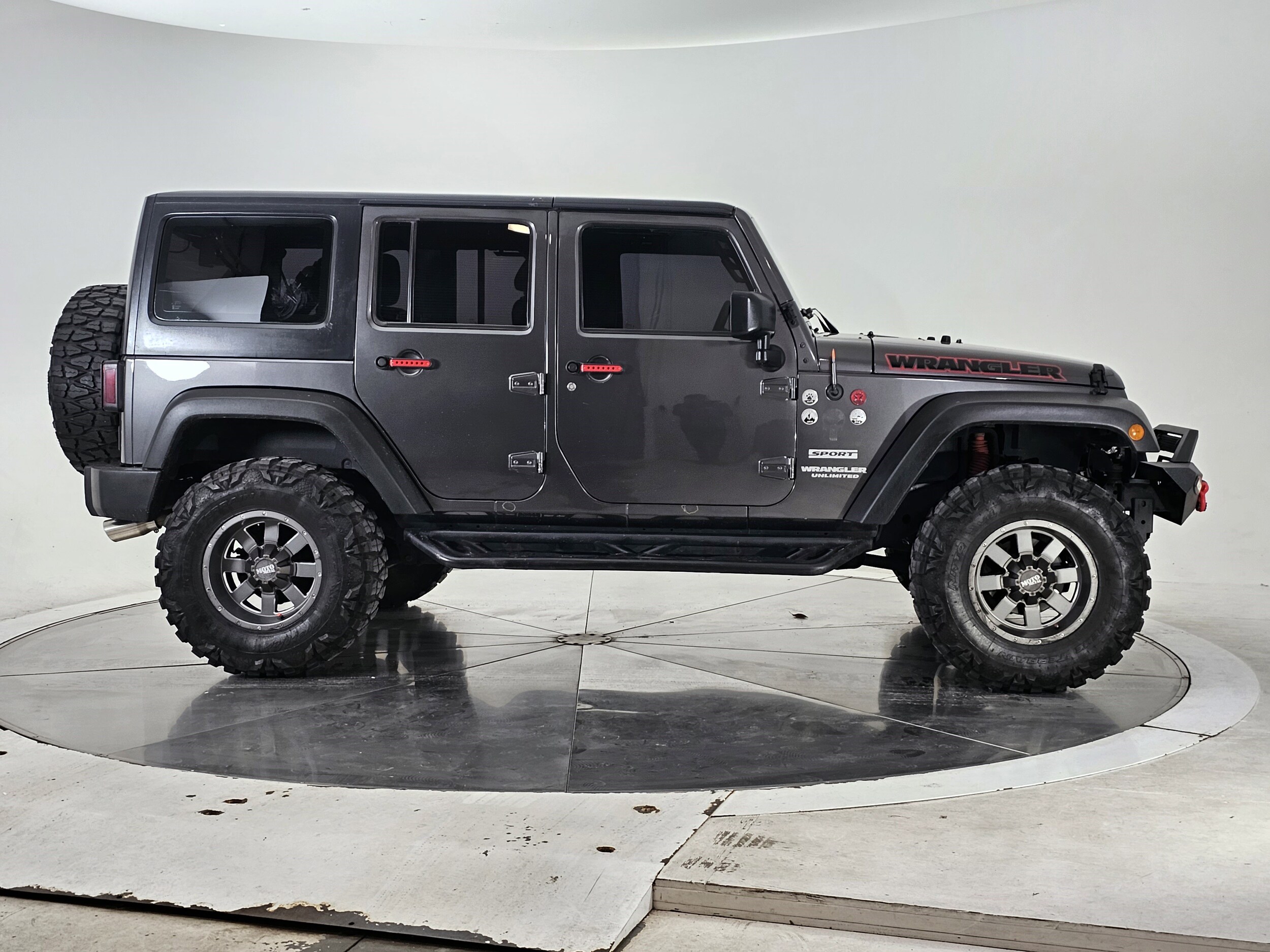 2017 Jeep Wrangler Unlimited Sport photo 3