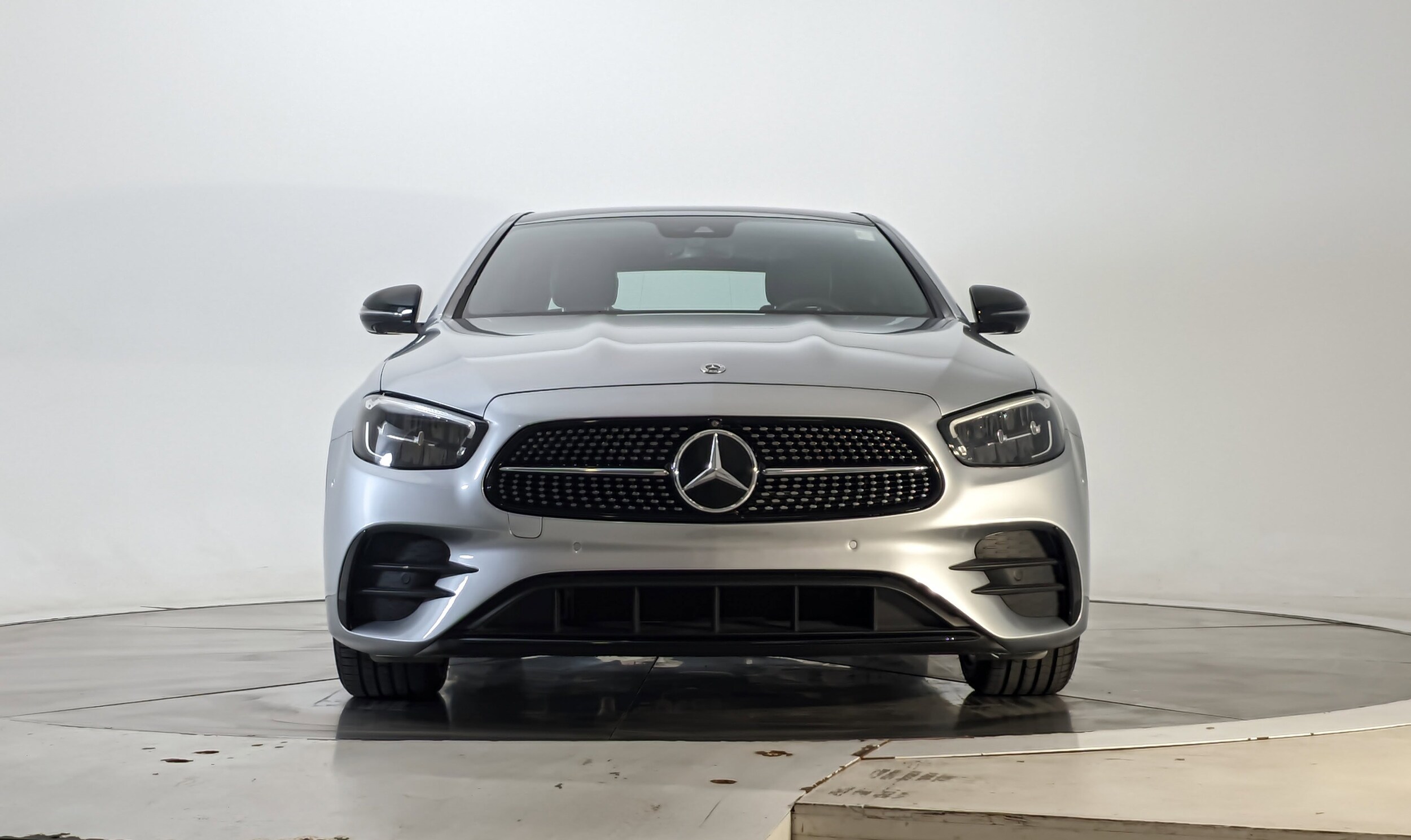2022 Mercedes Benz E 350 4MATIC Sedan photo 3