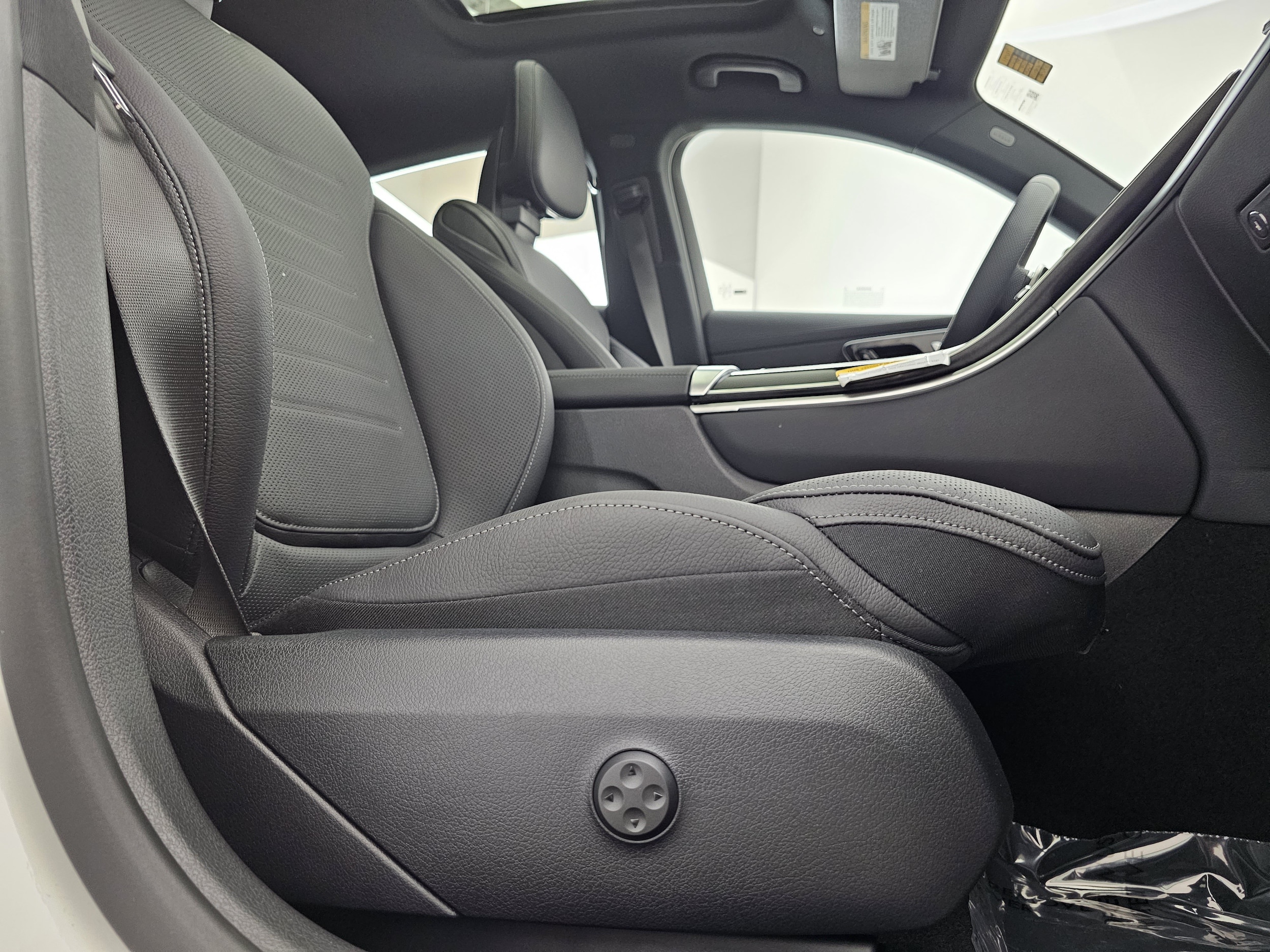 2025 Mercedes-Benz GLC Coupe AMG GLC 43 - Photo 18