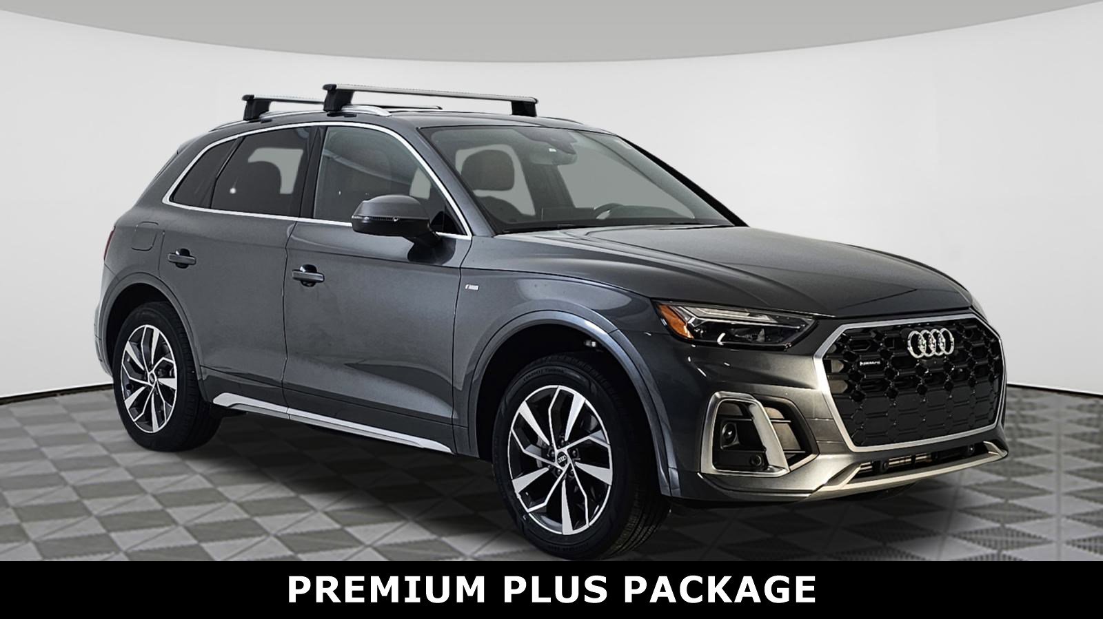 2022 Audi Q5 Premium Plus's photo