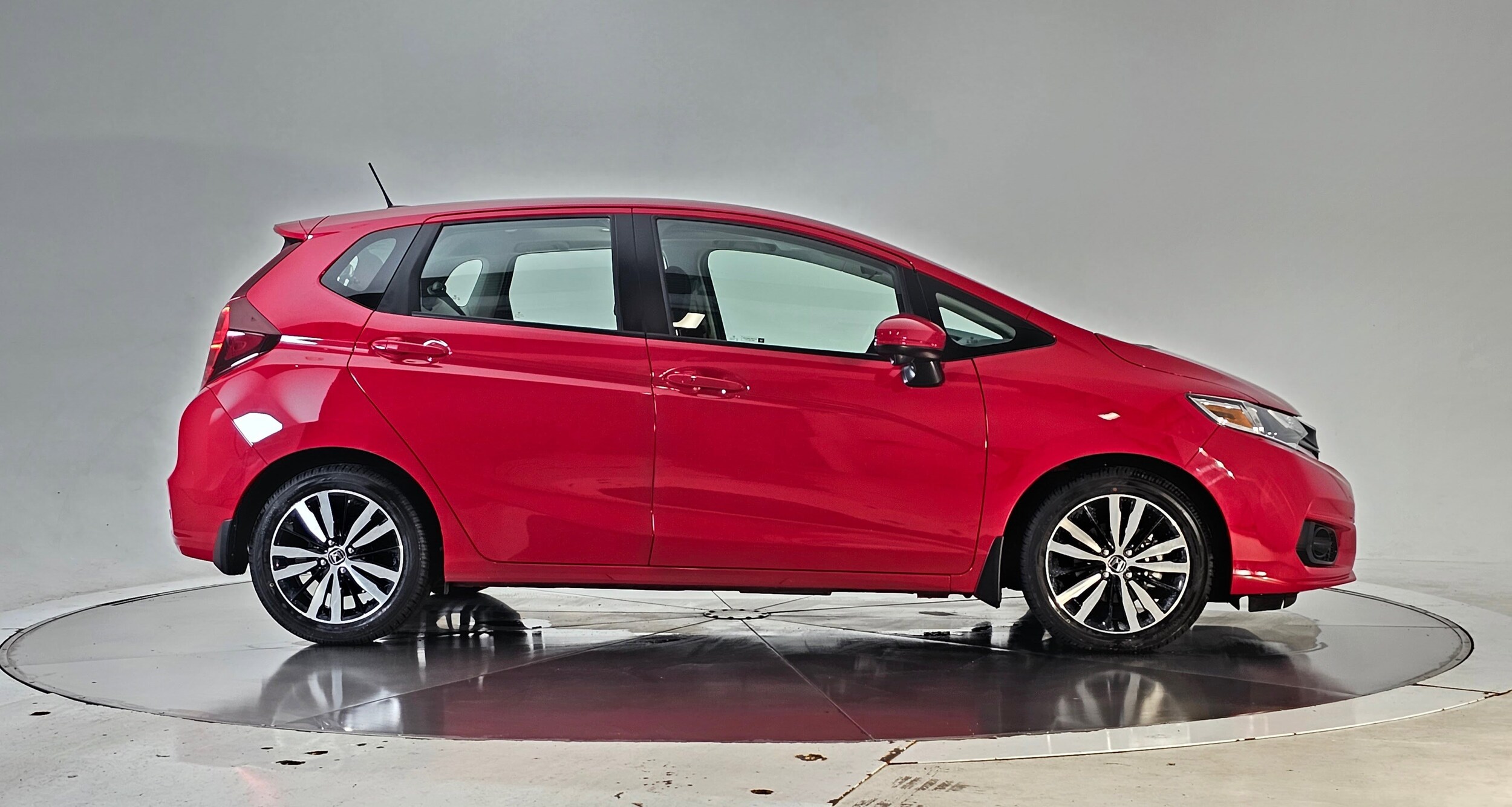 2018 Honda Fit EX photo 2