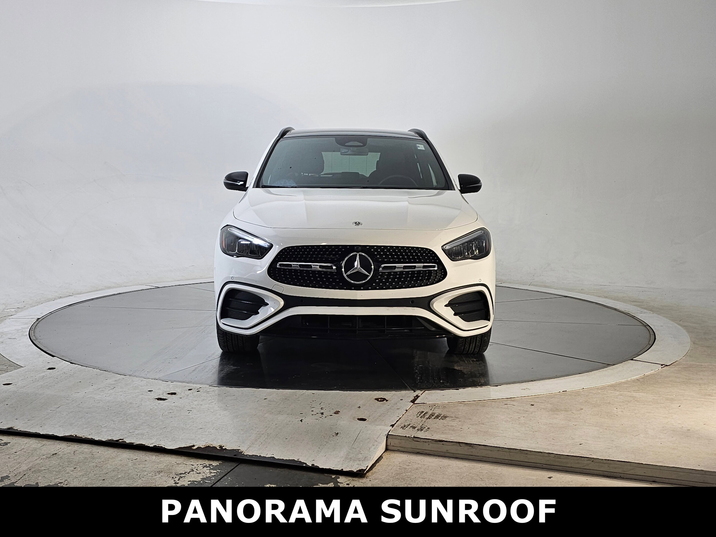 2025 Mercedes Benz GLA 250 4MATIC photo 2