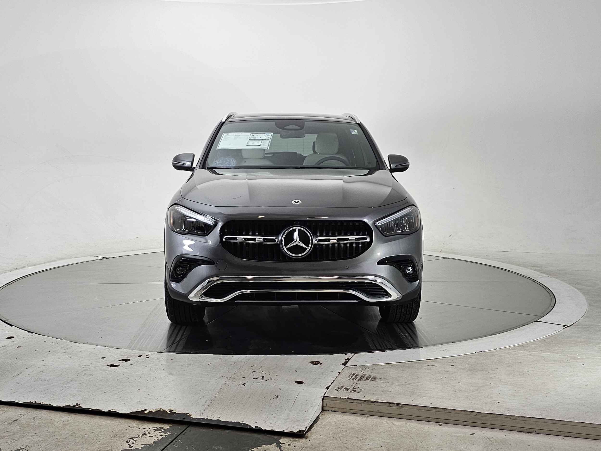 2026 Mercedes Benz GLA 250 4MATIC photo 4