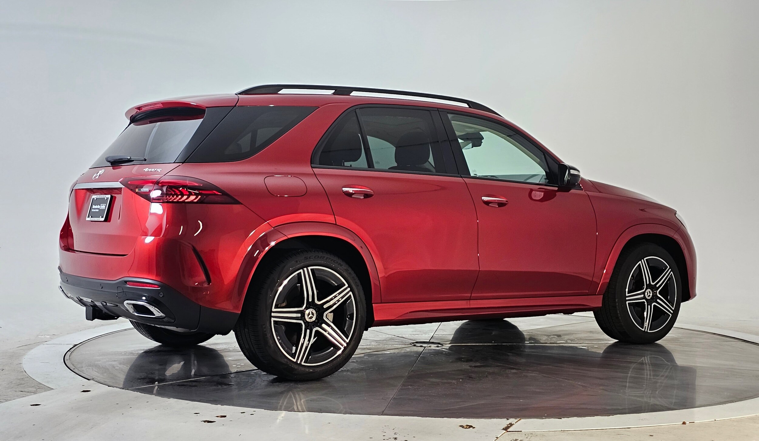 2024 Mercedes Benz GLE 350 4MATIC photo 3