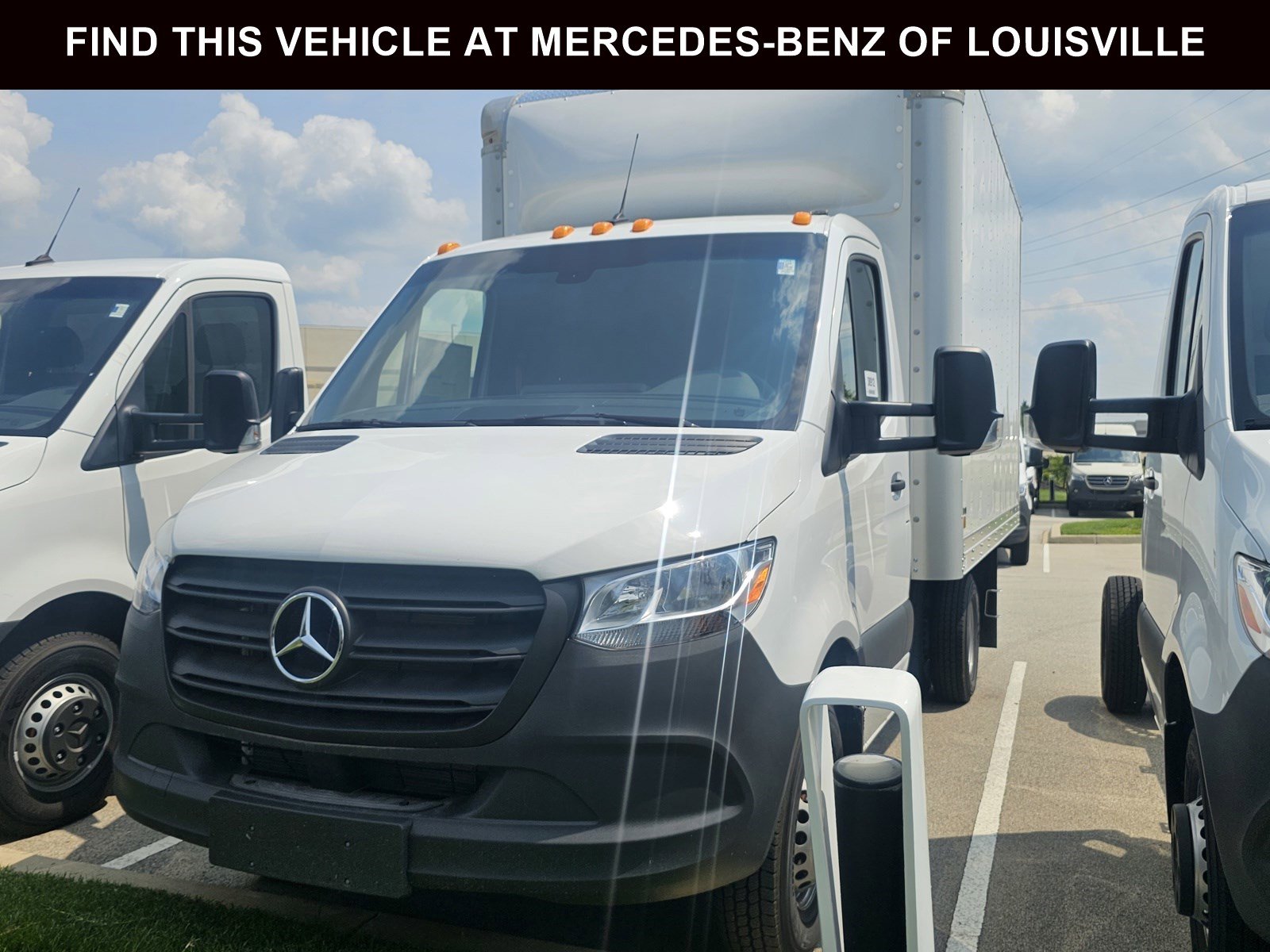 2024 Mercedes-Benz Sprinter Cab Chassis Base's photo