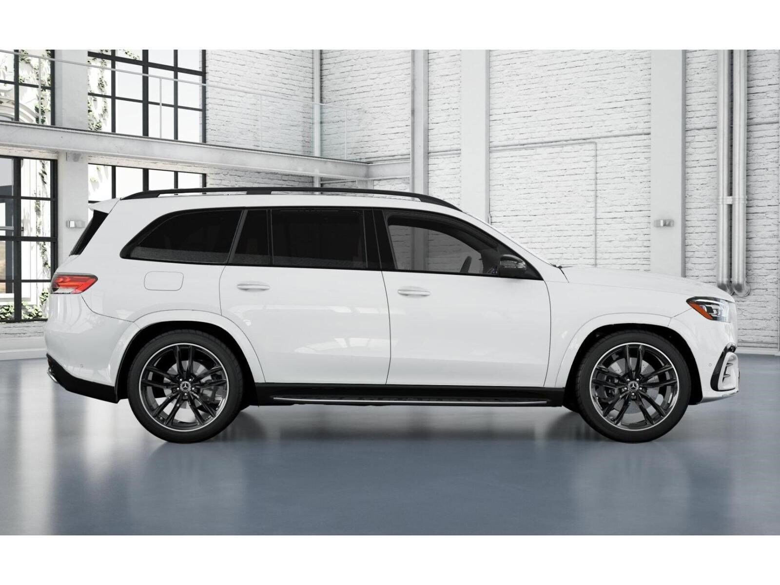 2026 Mercedes Benz GLS 580 4MATIC photo 2