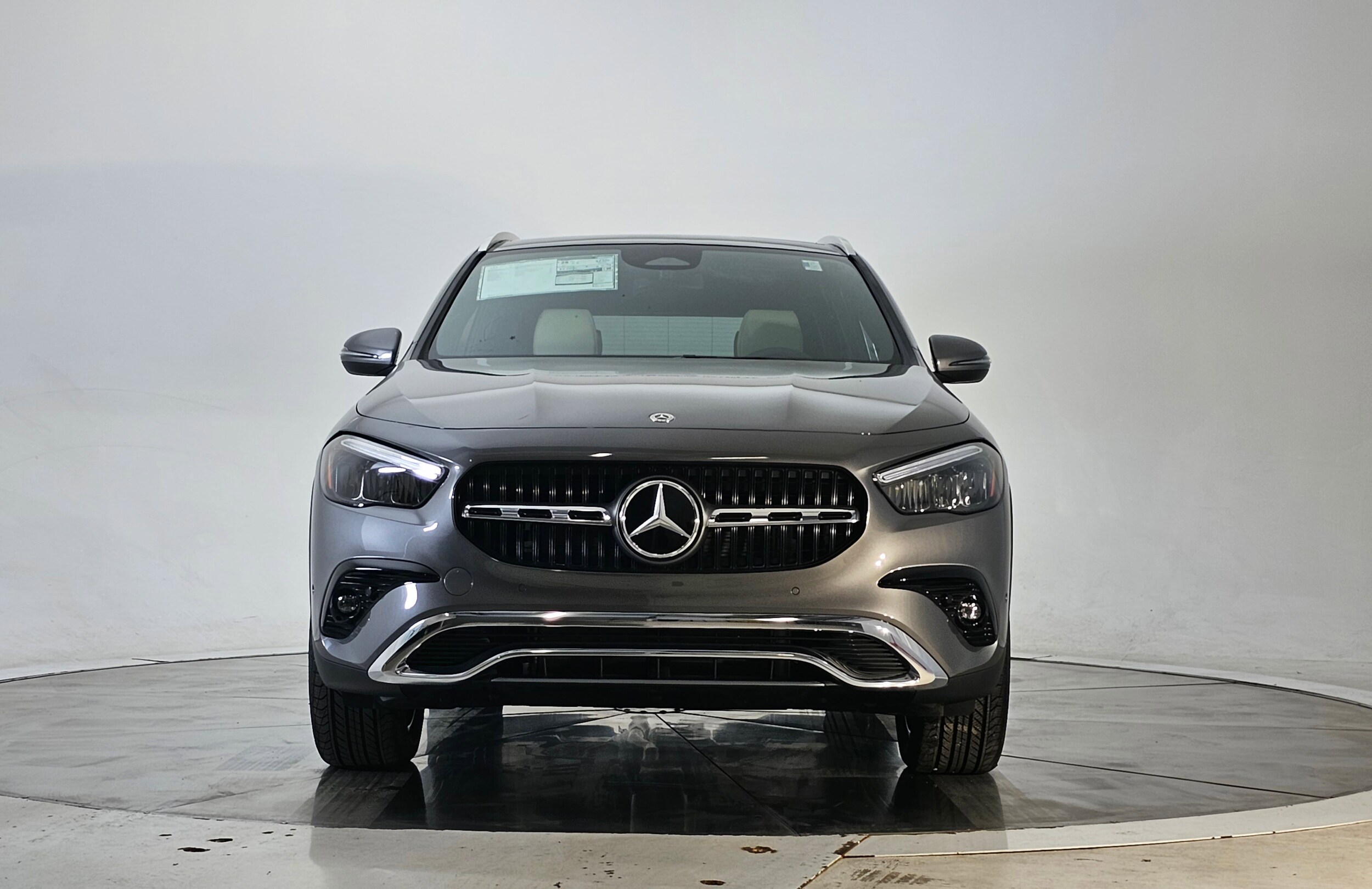 2026 Mercedes Benz GLA 250 4MATIC photo 4
