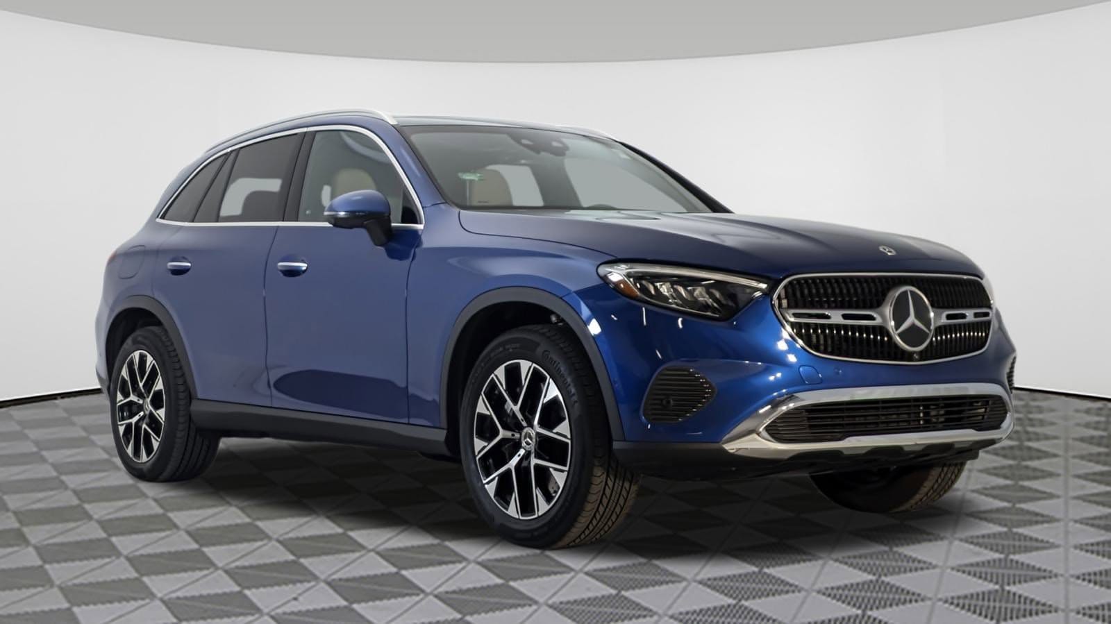 2025 Mercedes-Benz GLC