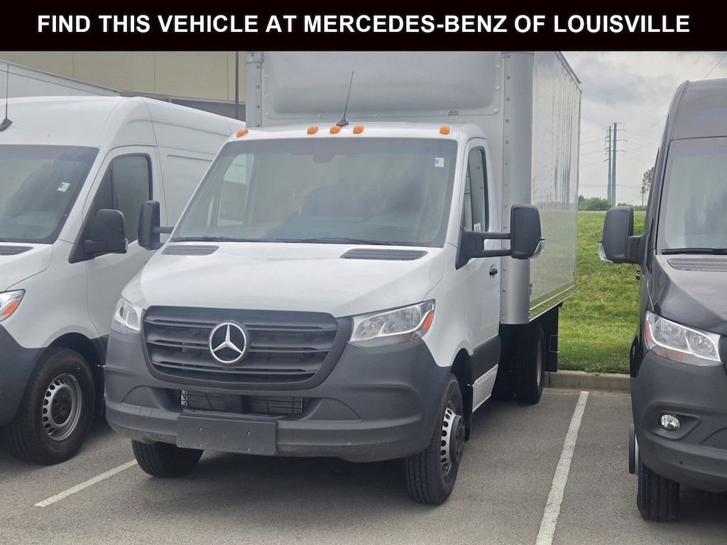 New 2024 Mercedes-Benz Sprinter 4500 Chassis Standard Roof Truck