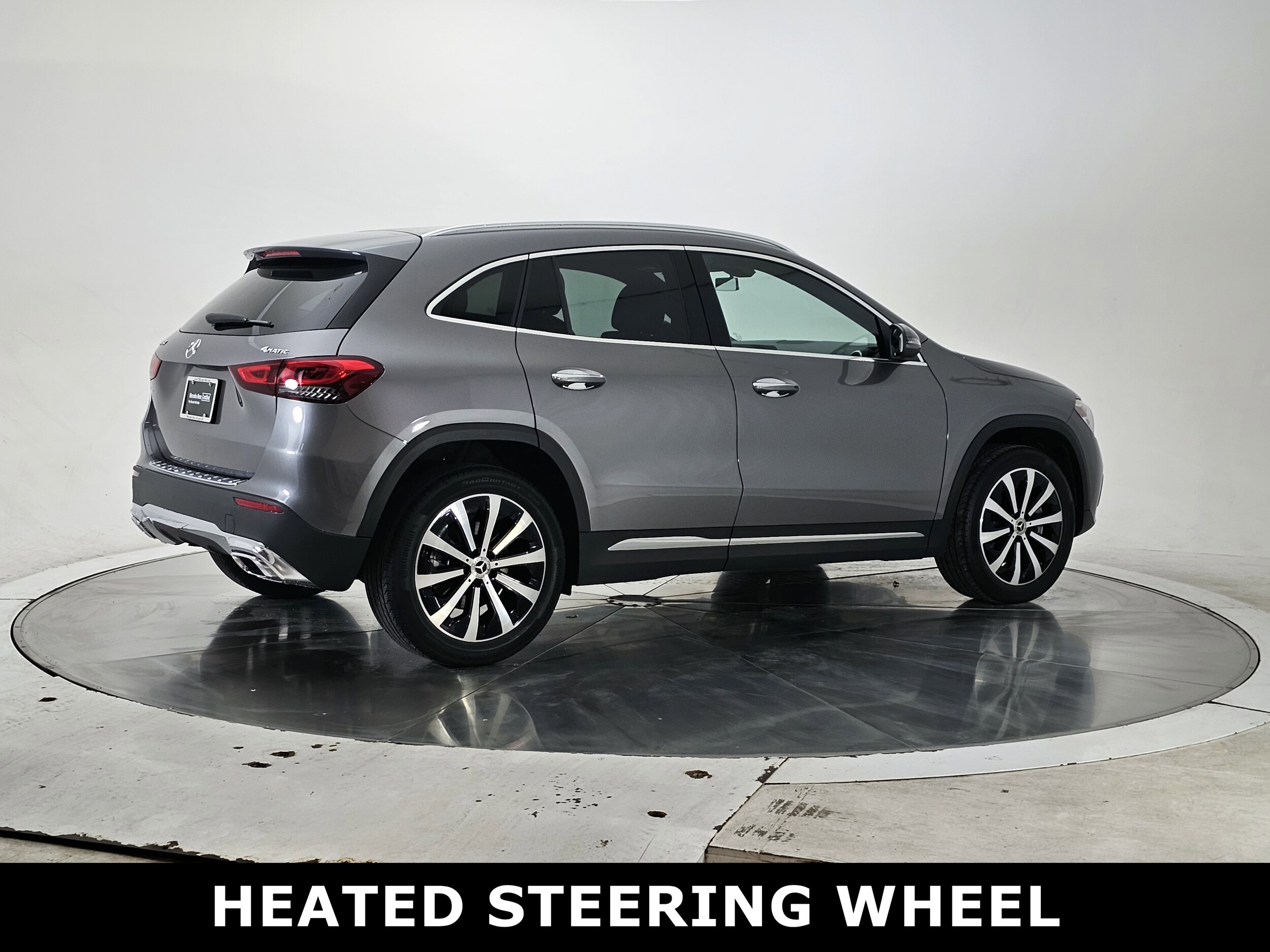 2023 Mercedes Benz GLA 250 4MATIC photo 2