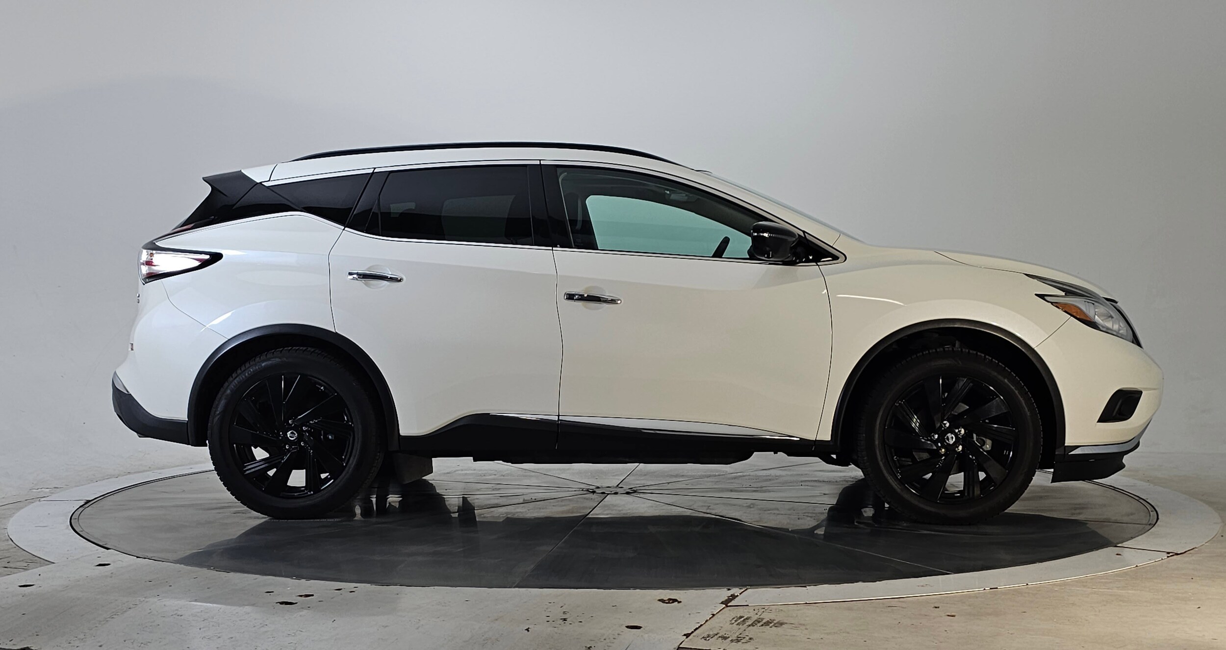2017 Nissan Murano Platinum photo 3