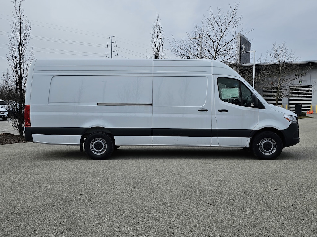 New 2025 Mercedes-Benz Sprinter 2500 Cargo 170 WB Van Extended Cargo Van