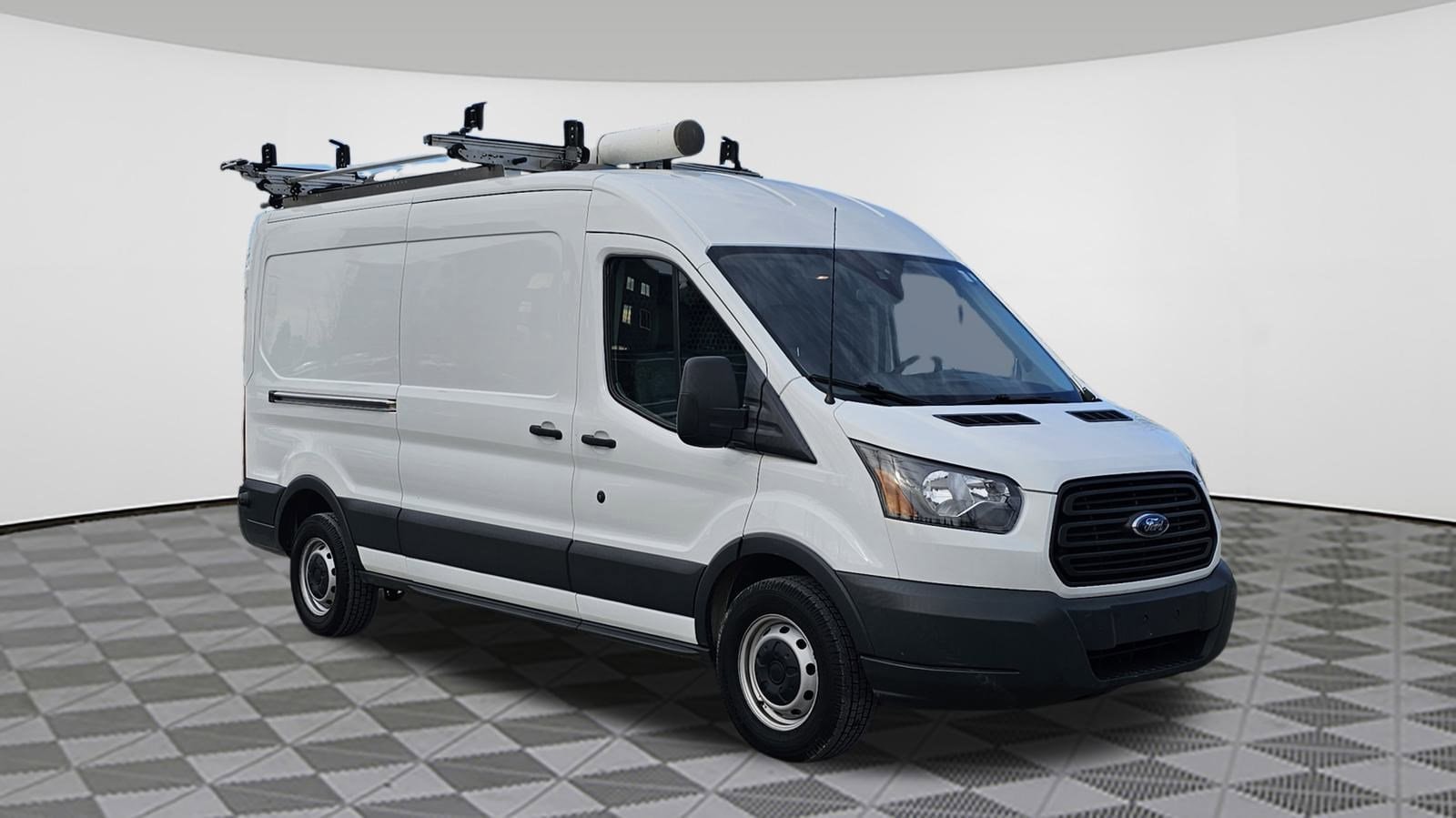 2018 Ford Transit Van Base's photo