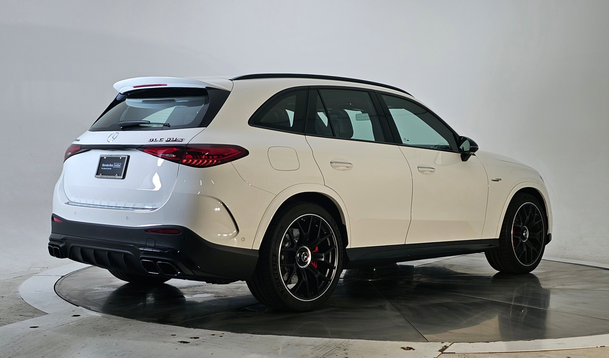 2025 Mercedes Benz GLC AMG 63 4MATIC photo 3