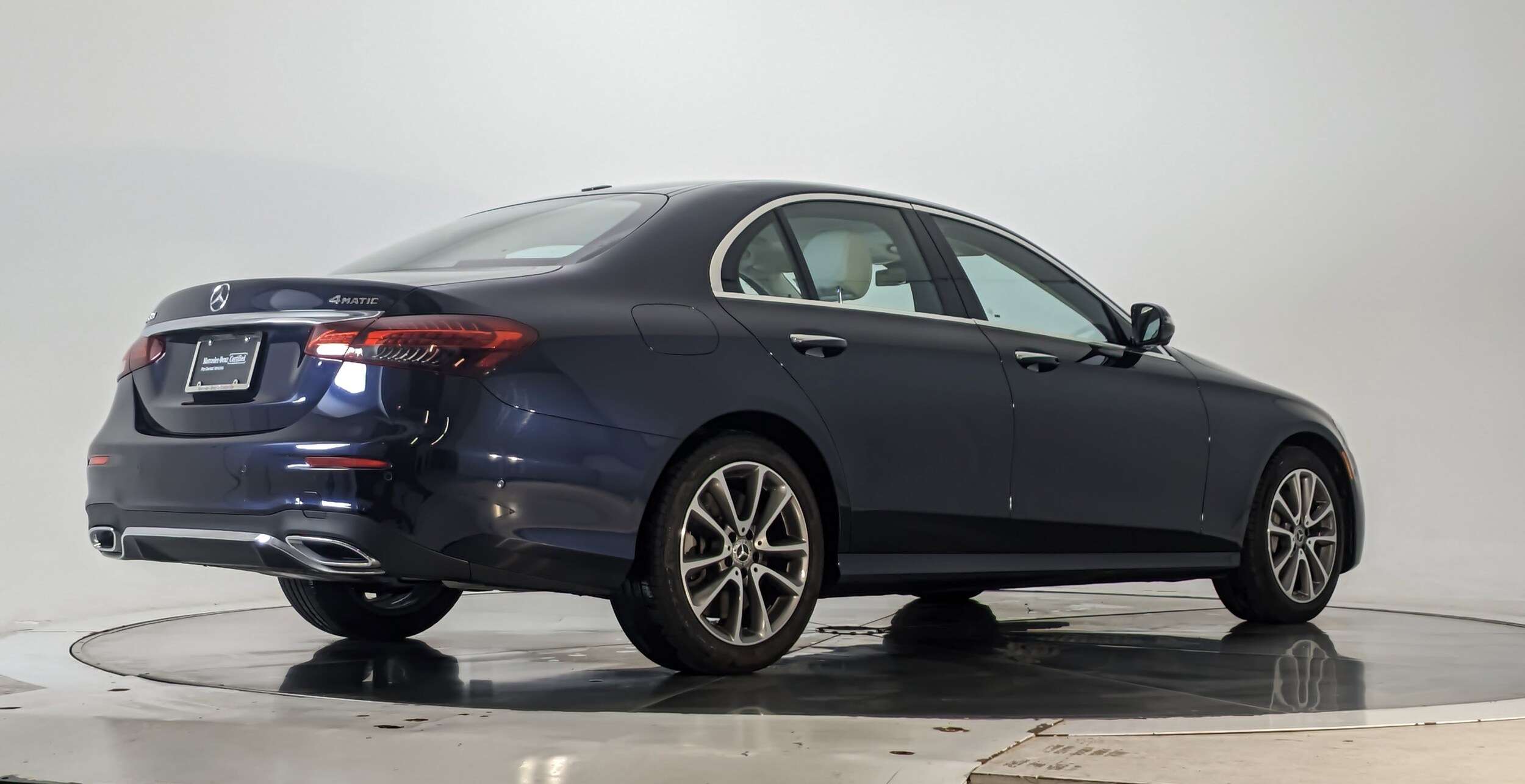 2023 Mercedes Benz E 450 4MATIC Sedan photo 2