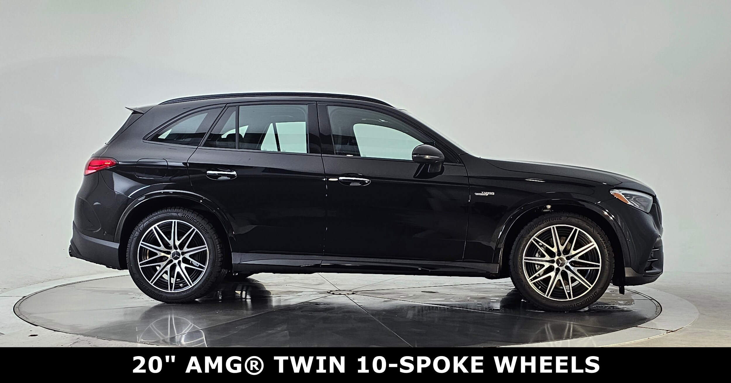 2025 Mercedes Benz GLC AMG 43 4MATIC photo 2