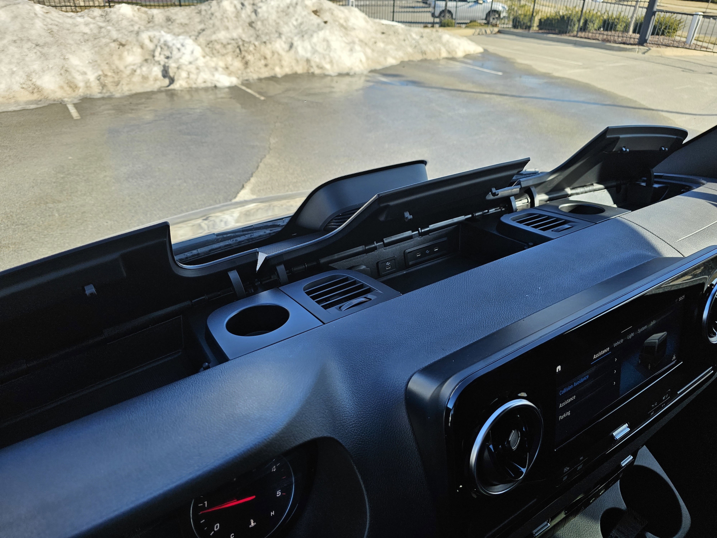 2025 Mercedes-Benz Sprinter Passenger Van Base - Photo 32