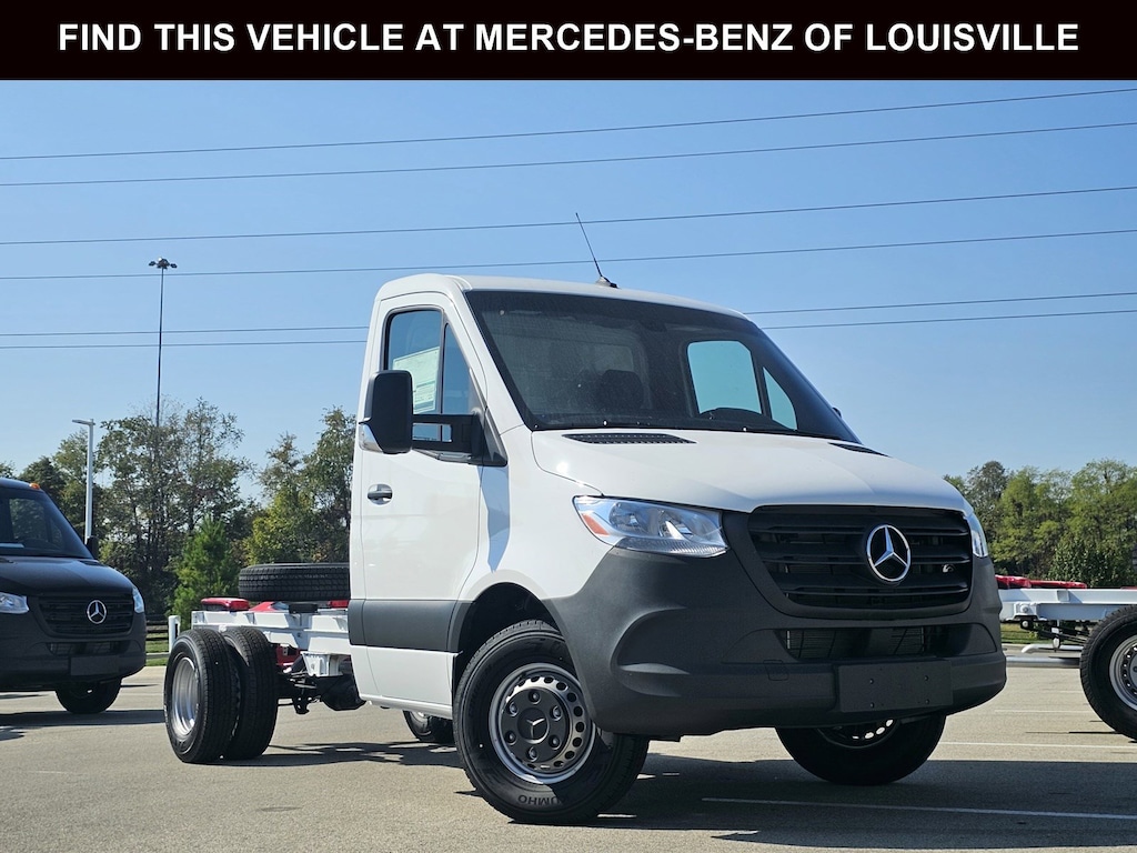 New 2024 Mercedes-Benz Sprinter 4500 Chassis Standard Roof Truck